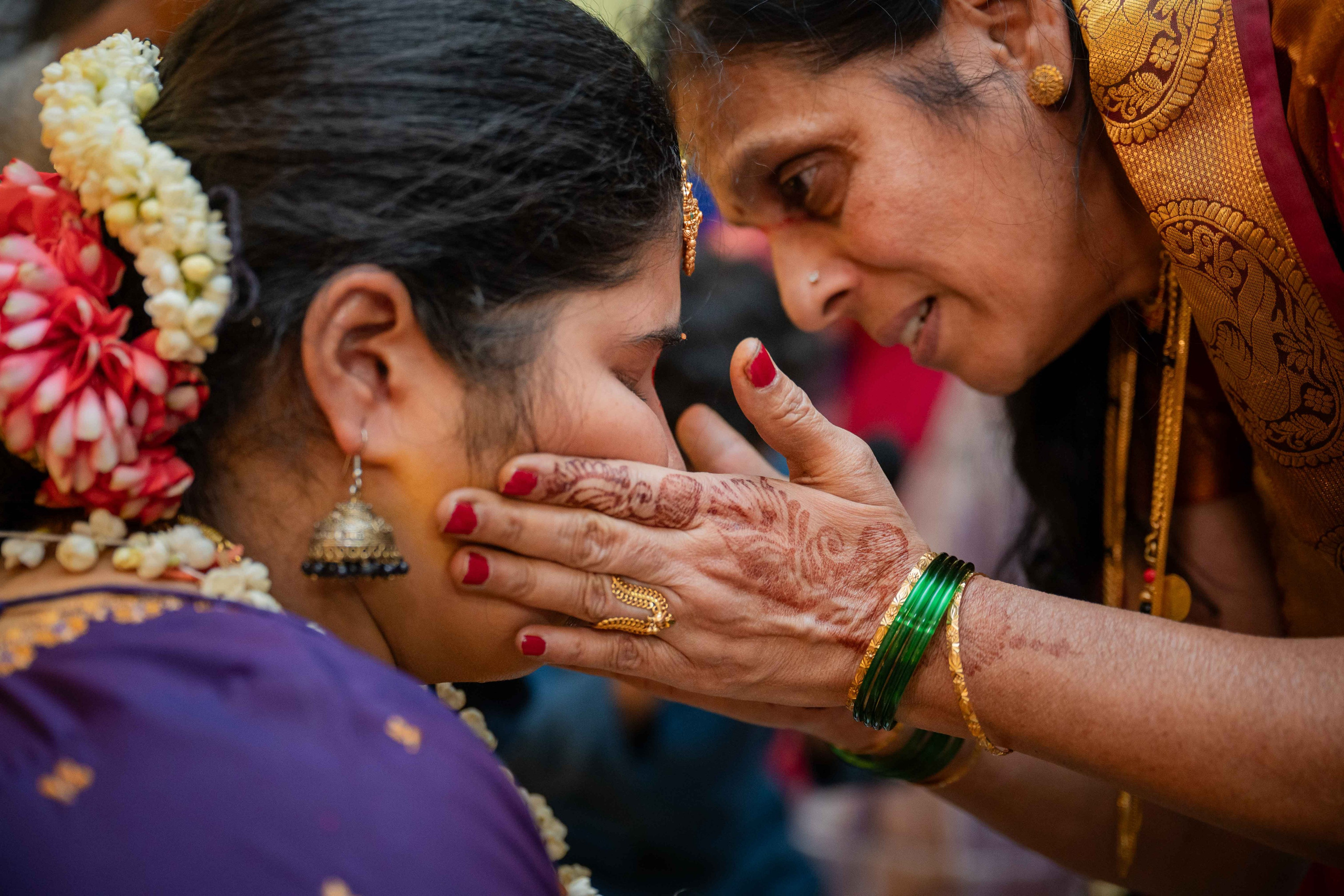 Aishwarya & Shashank. Documentary Wedding Photo & Film Studio | Truly Yours