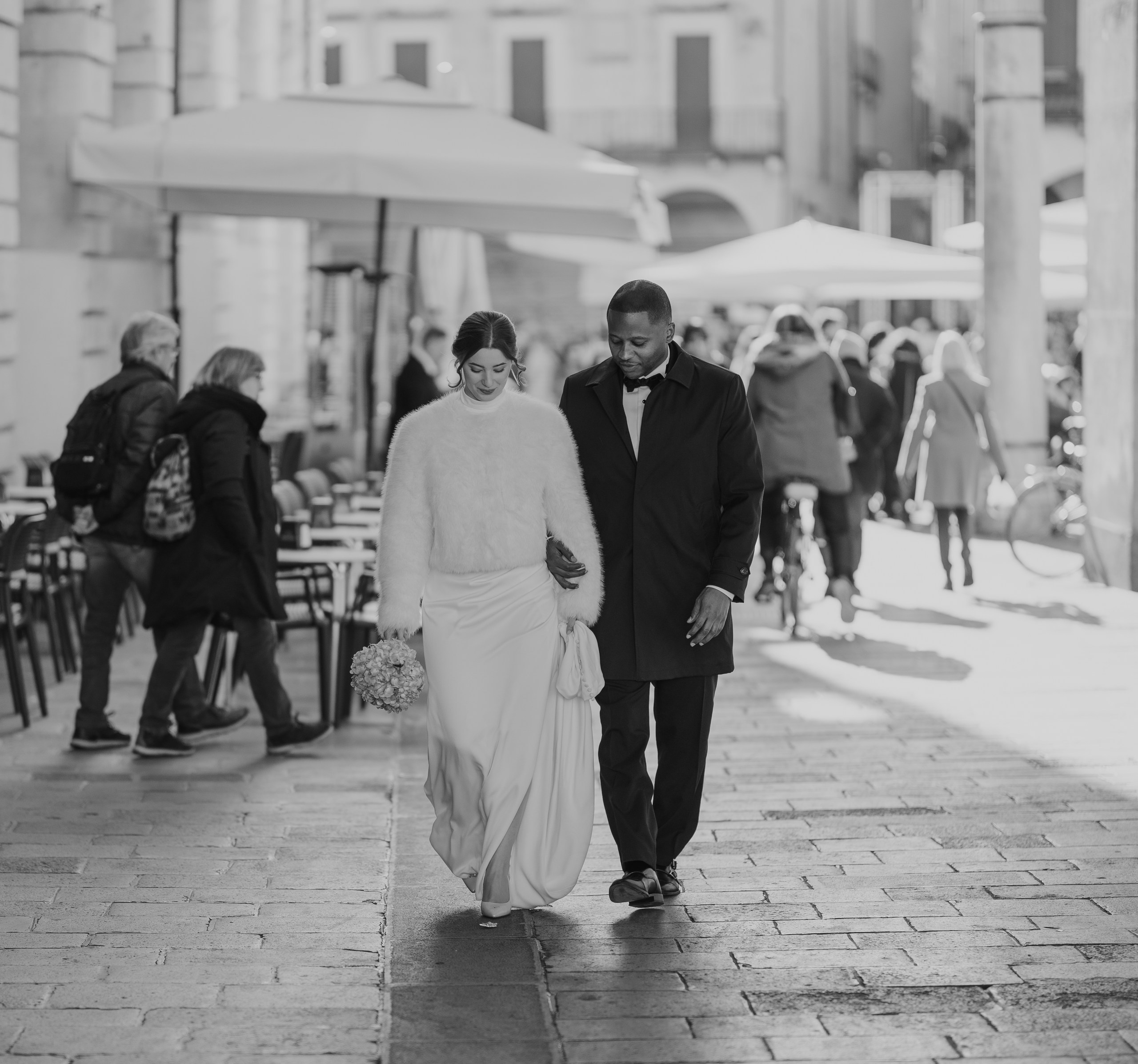 Wedding at Caffè Pedrocchi, Padua. El Velo Blanco I Wedding Photographers