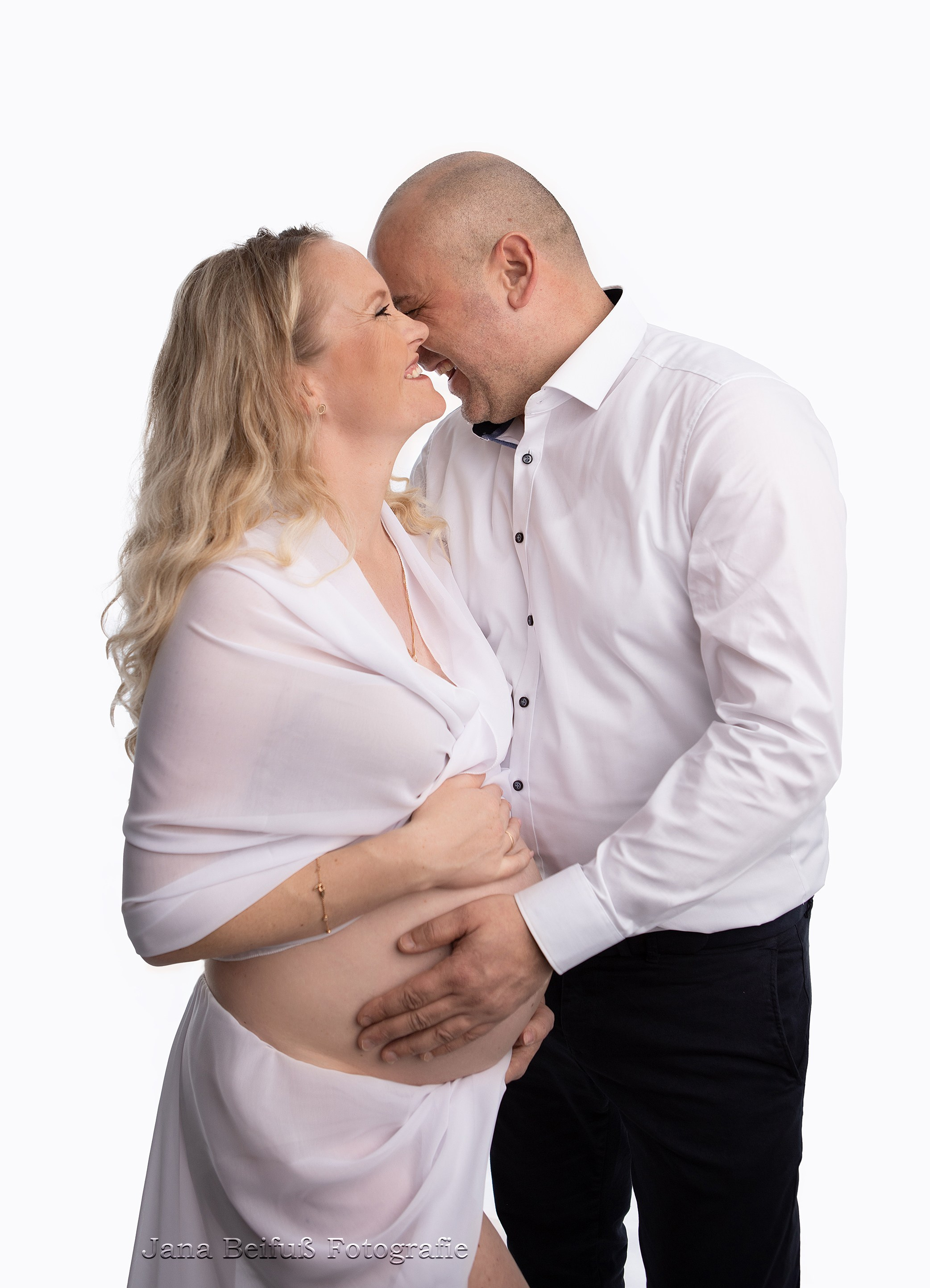 fotograf weißenhorn newborn shooting babybauch shooting baby fotoshooting babybauch shooting in der nähe kinderklinik ulm donauklinik neu ulm kinderklinik memmingen