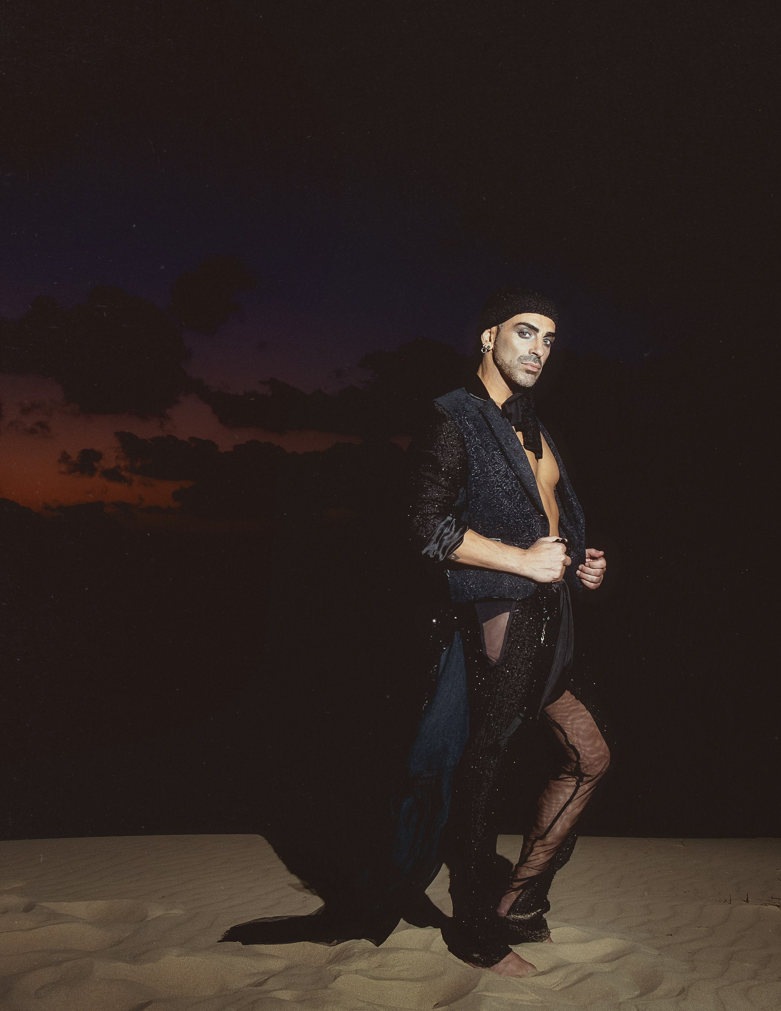 Портфолио-фотосессия в дюнах Аликанте — креативные образы и уникальные наряды от дизайнера — Фотограф Андрей Луковников