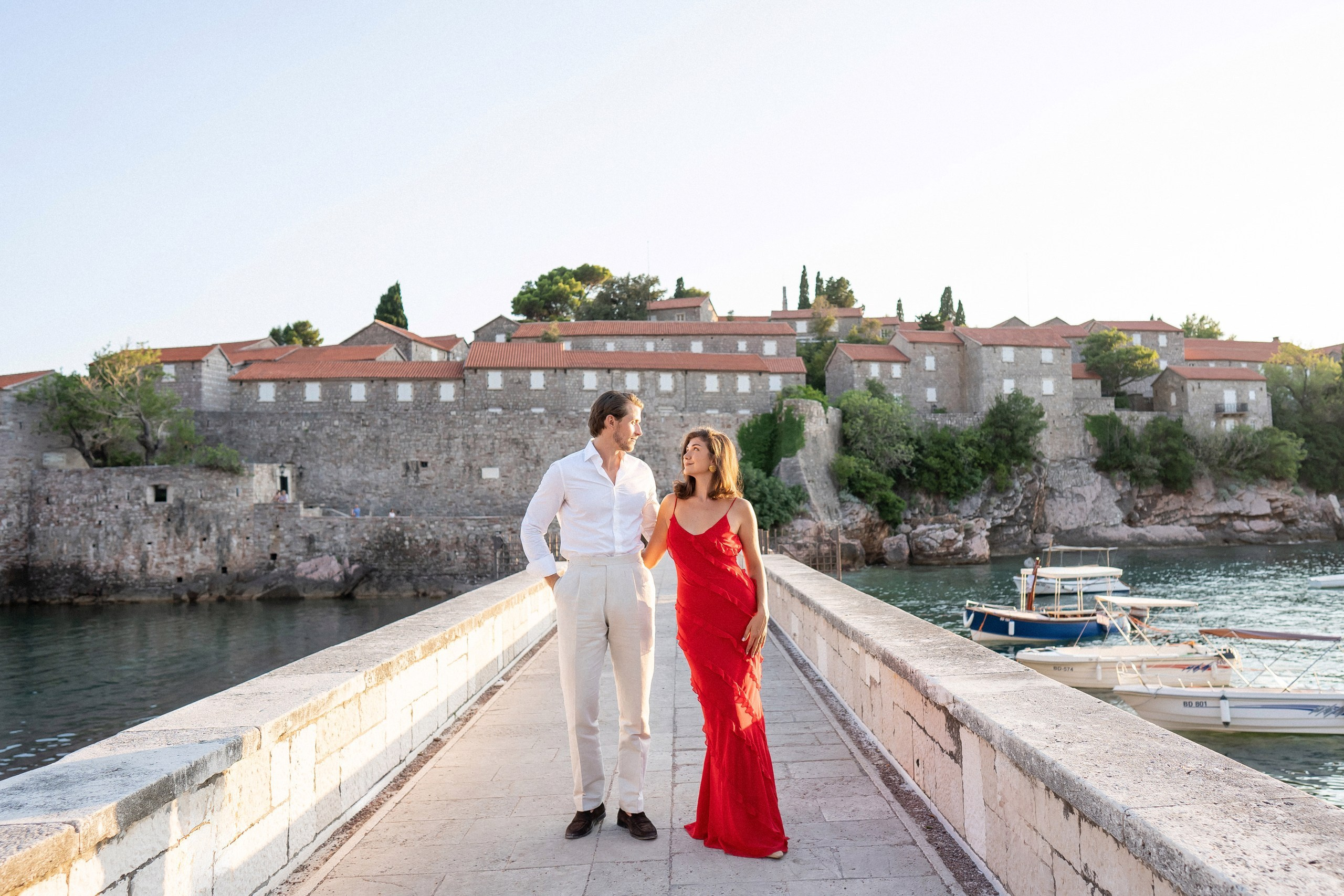 Fotoshoot i Miločer-parken ved Sveti Stefan, Montenegro