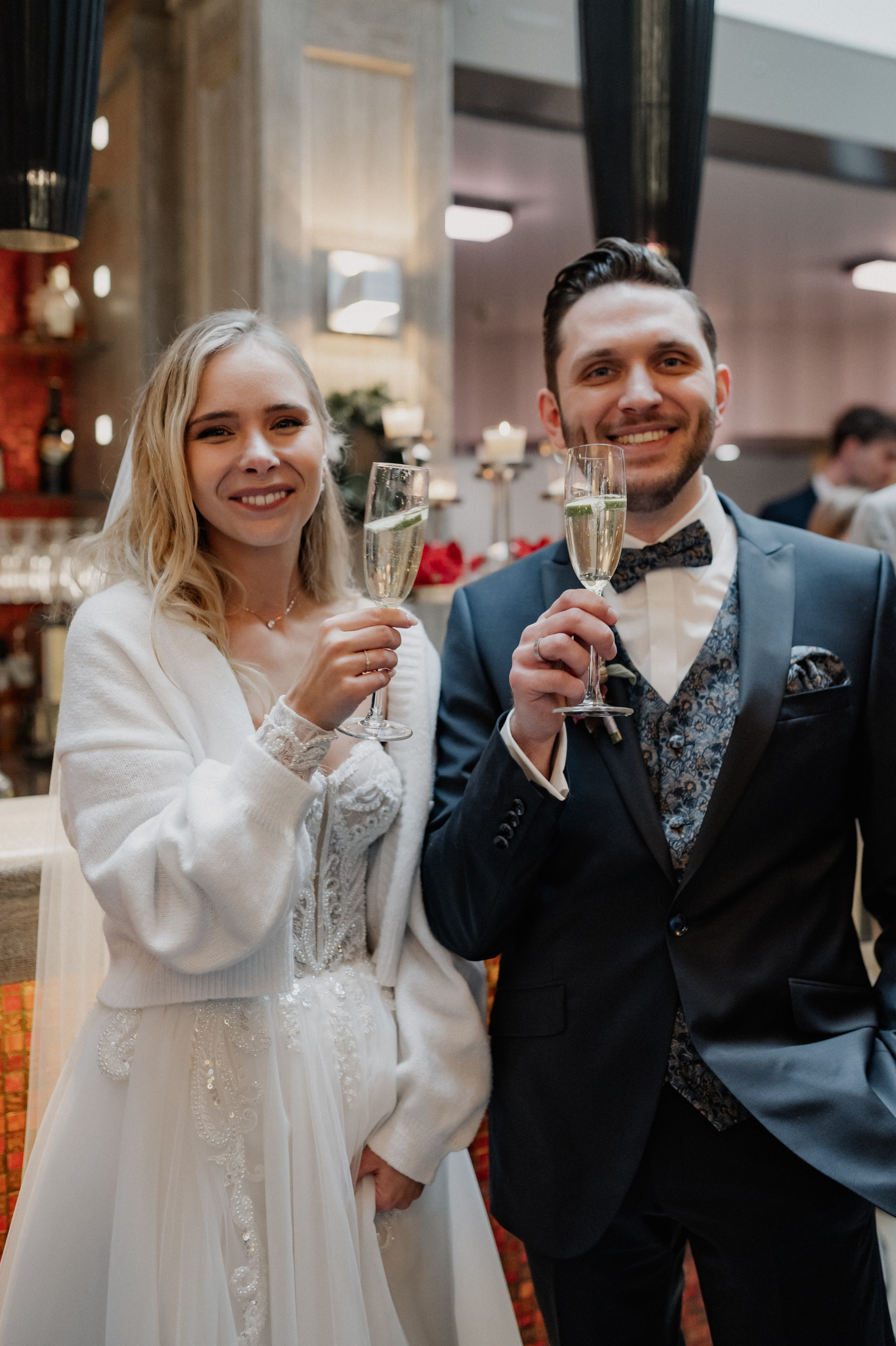 WINTER WEDDING IN NEUENDETTELSAU. Fotografin Ansbach - Paare | Hochzeit | After Wedding