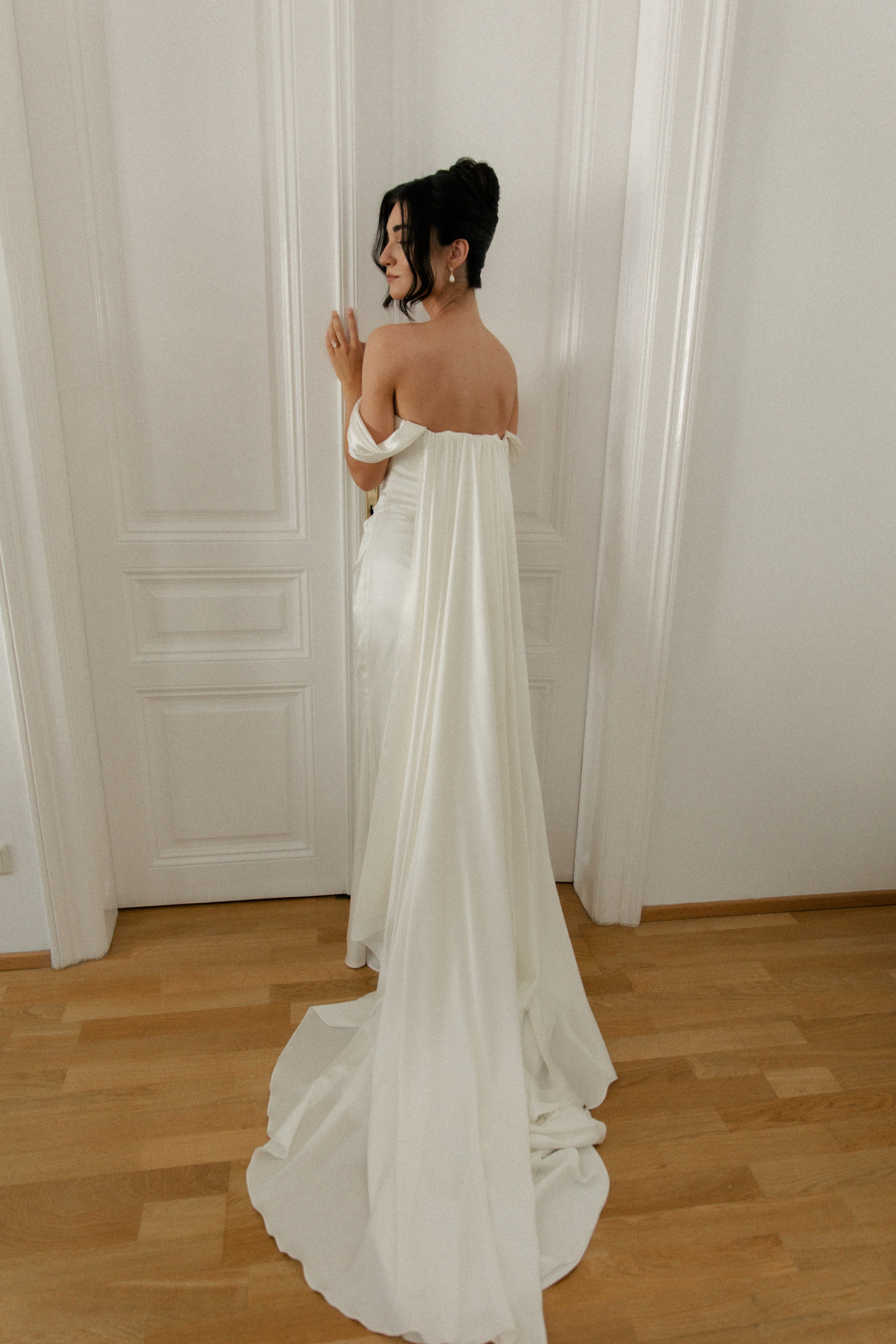 Elegant Castle Wedding in Austria | Alwin & Ruth’s Fairytale Celebration. Wedding photographer and videographer based in Timisoara, Romania