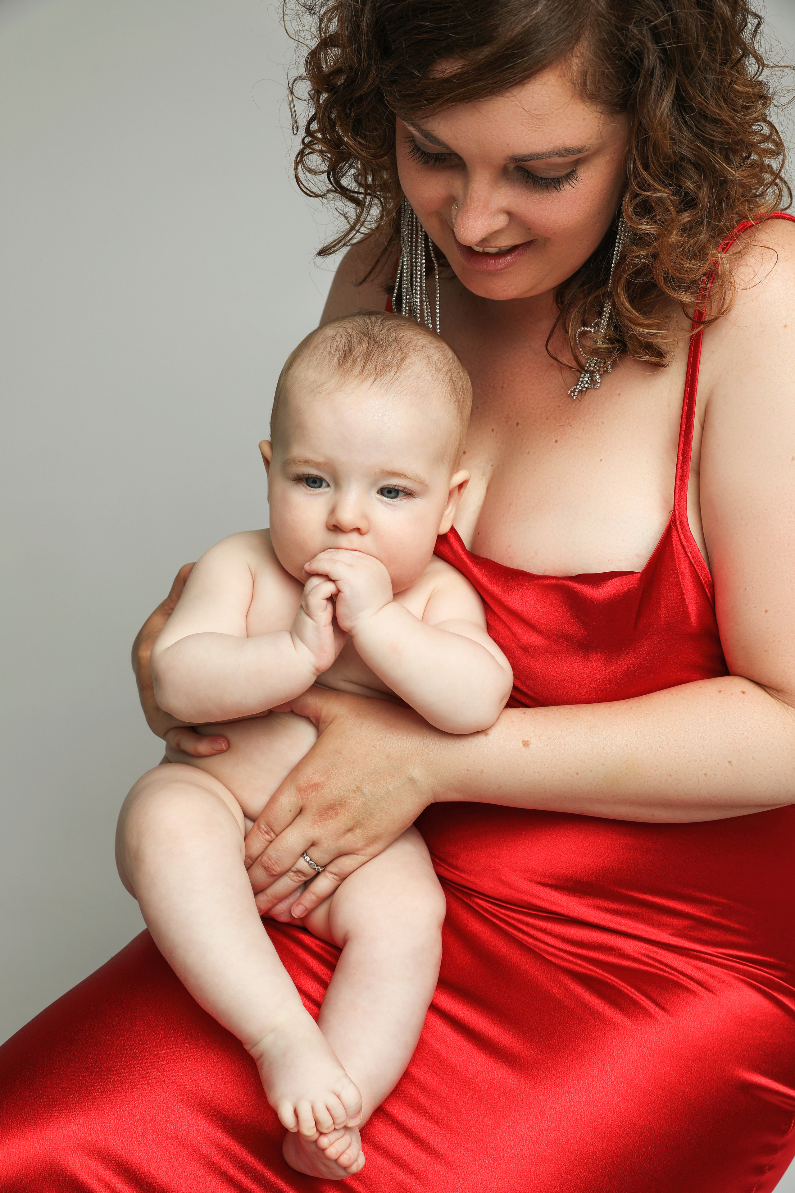 Sesiones mamá y bebé. Fotografía de Eventos, Embarazo y Familiar en Pirineos