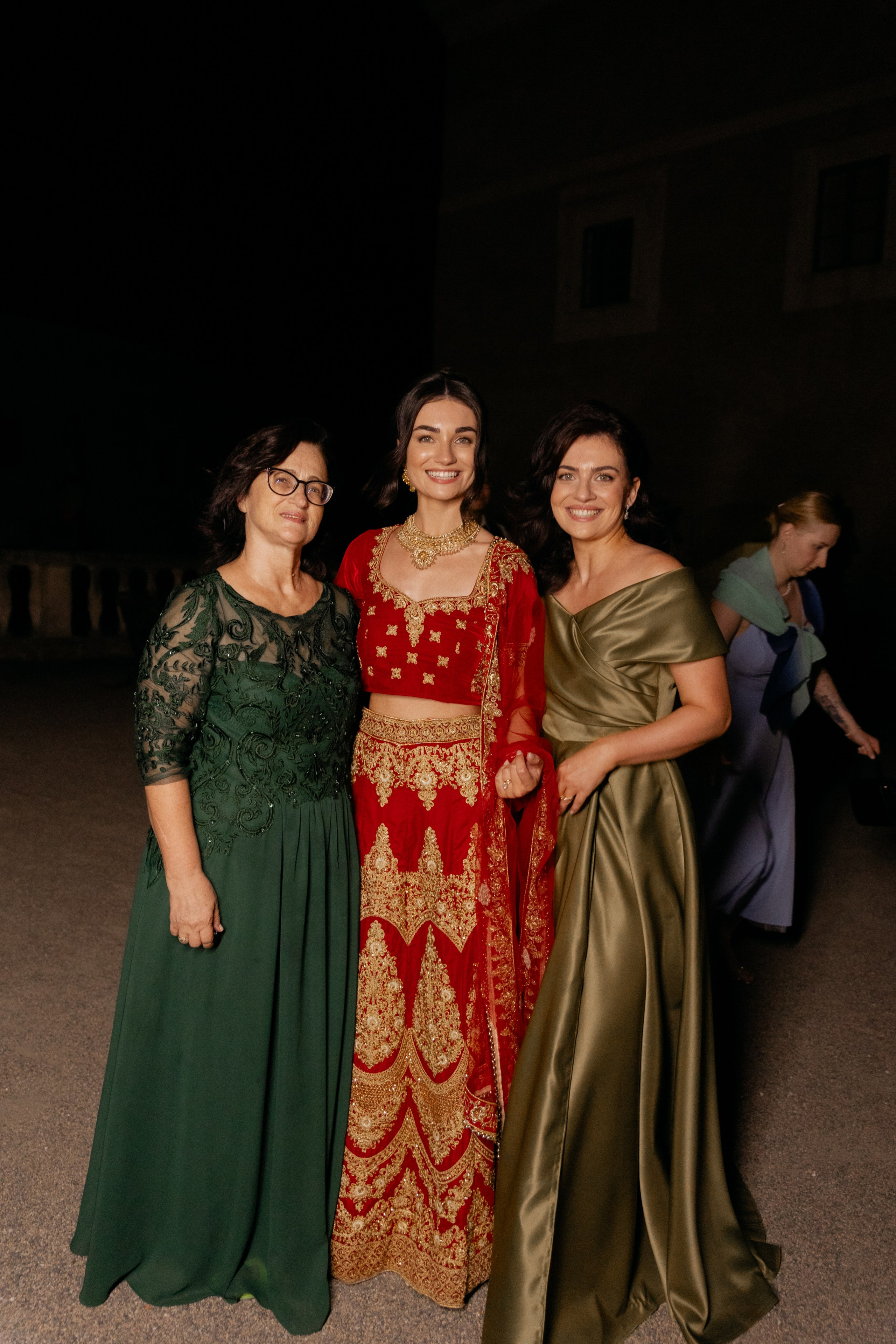 Elegant Castle Wedding in Austria | Alwin & Ruth’s Fairytale Celebration. Wedding photographer and videographer based in Timisoara, Romania