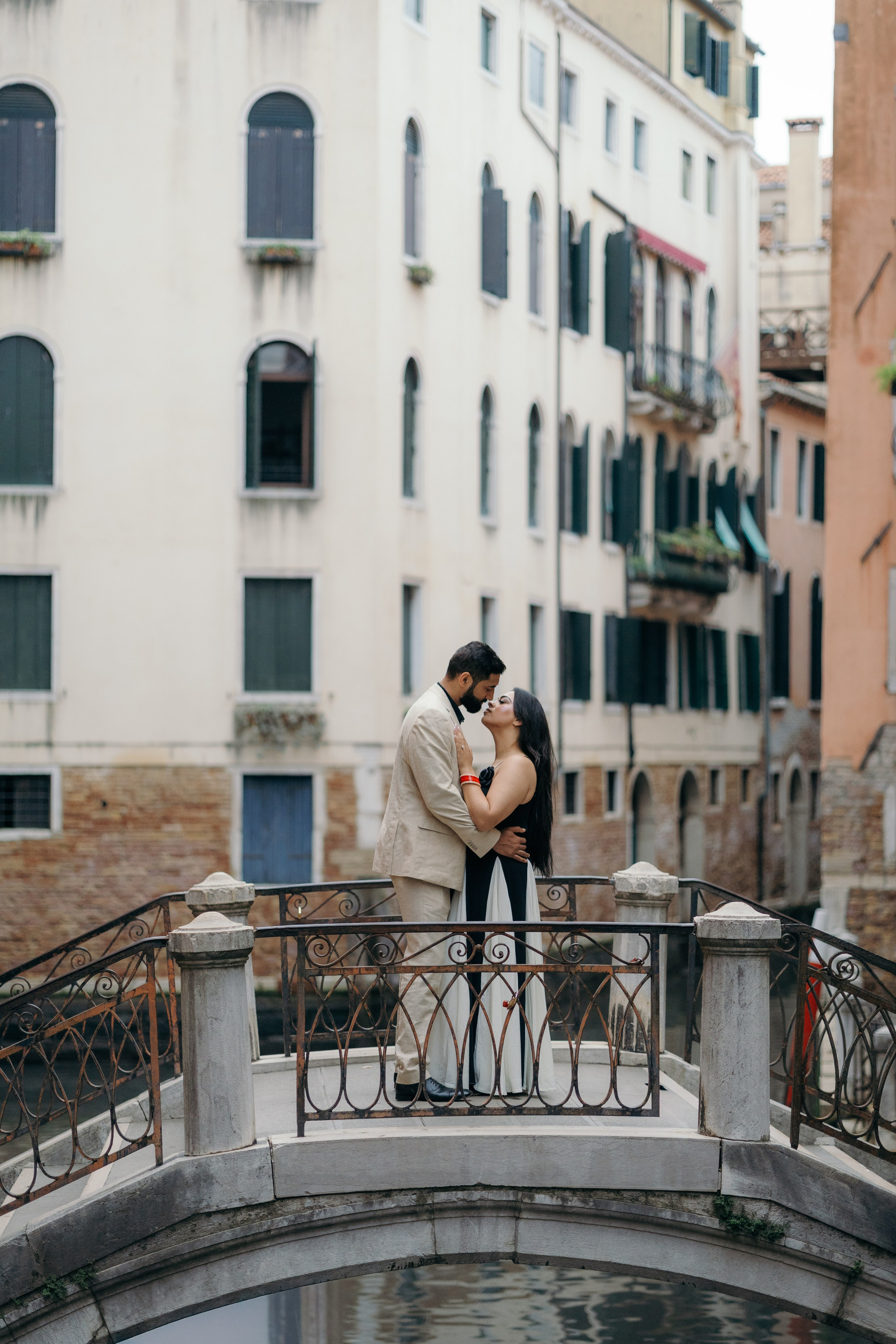 Roop and Andy. Sara Luca Wedding Photographer in Italy and Europe