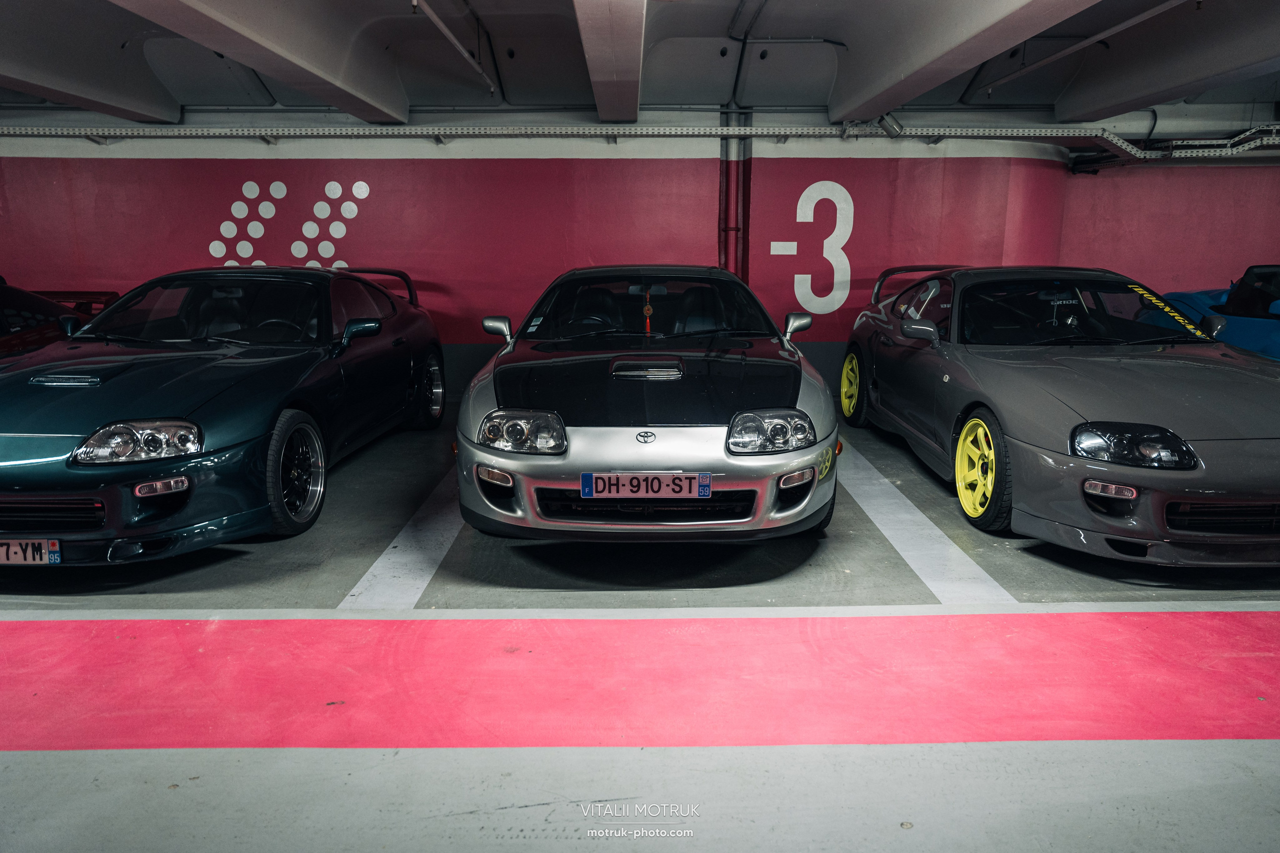 Chika Japan 7. Photographer in Paris — Vitalii Motruk