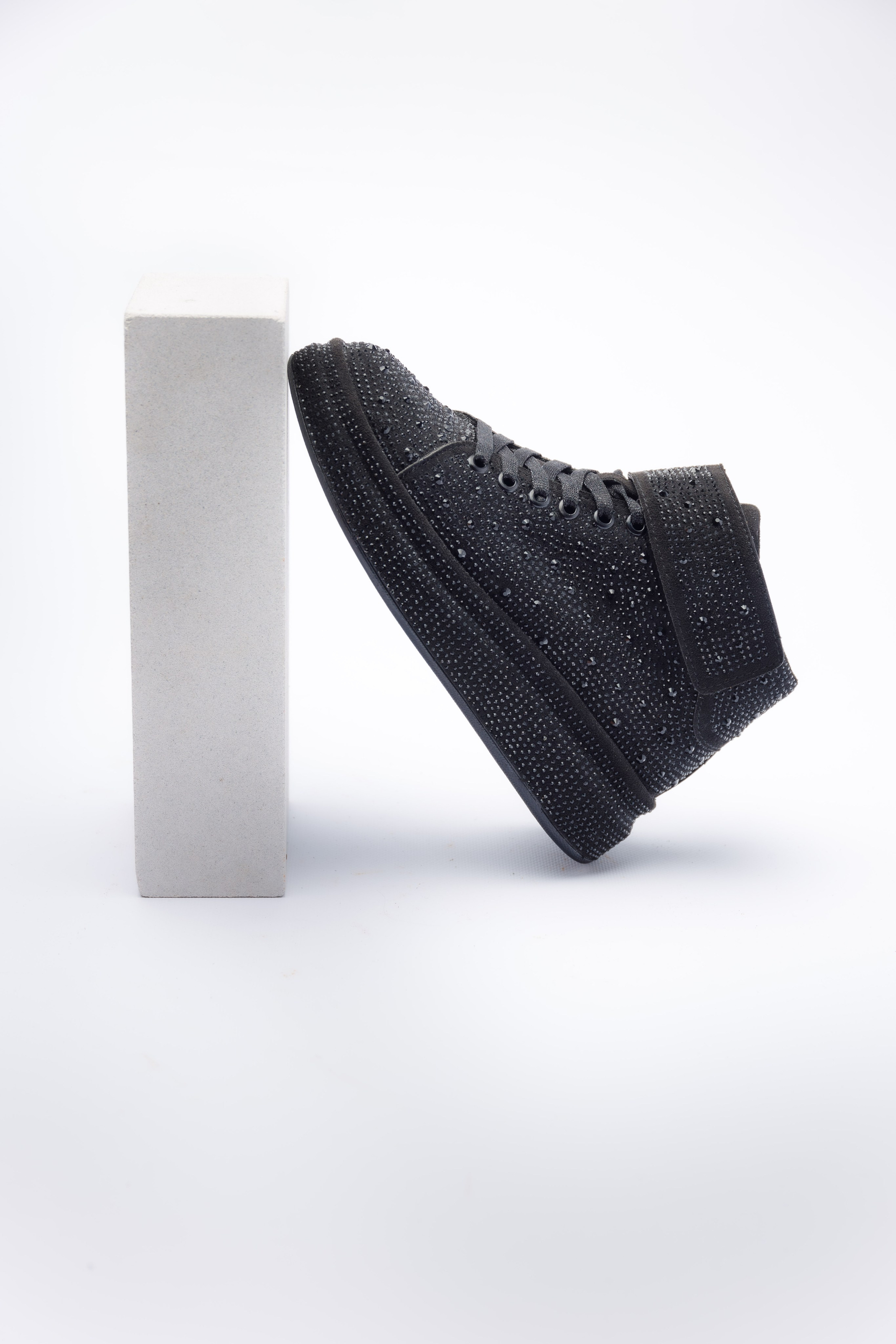 Patix.ba Fashion Photography. Hamza Makić Cinematographer, Photographer & Visual Artist