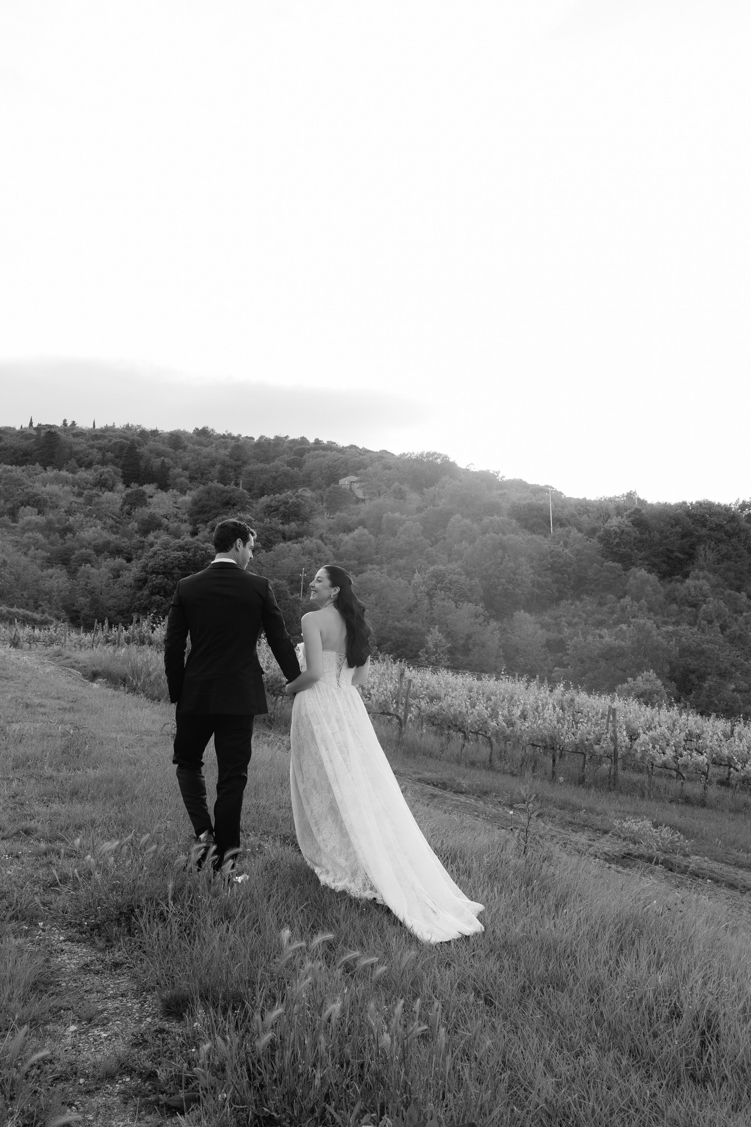 Hannah and Zac. Sara Luca Wedding Photographer in Italy and Europe