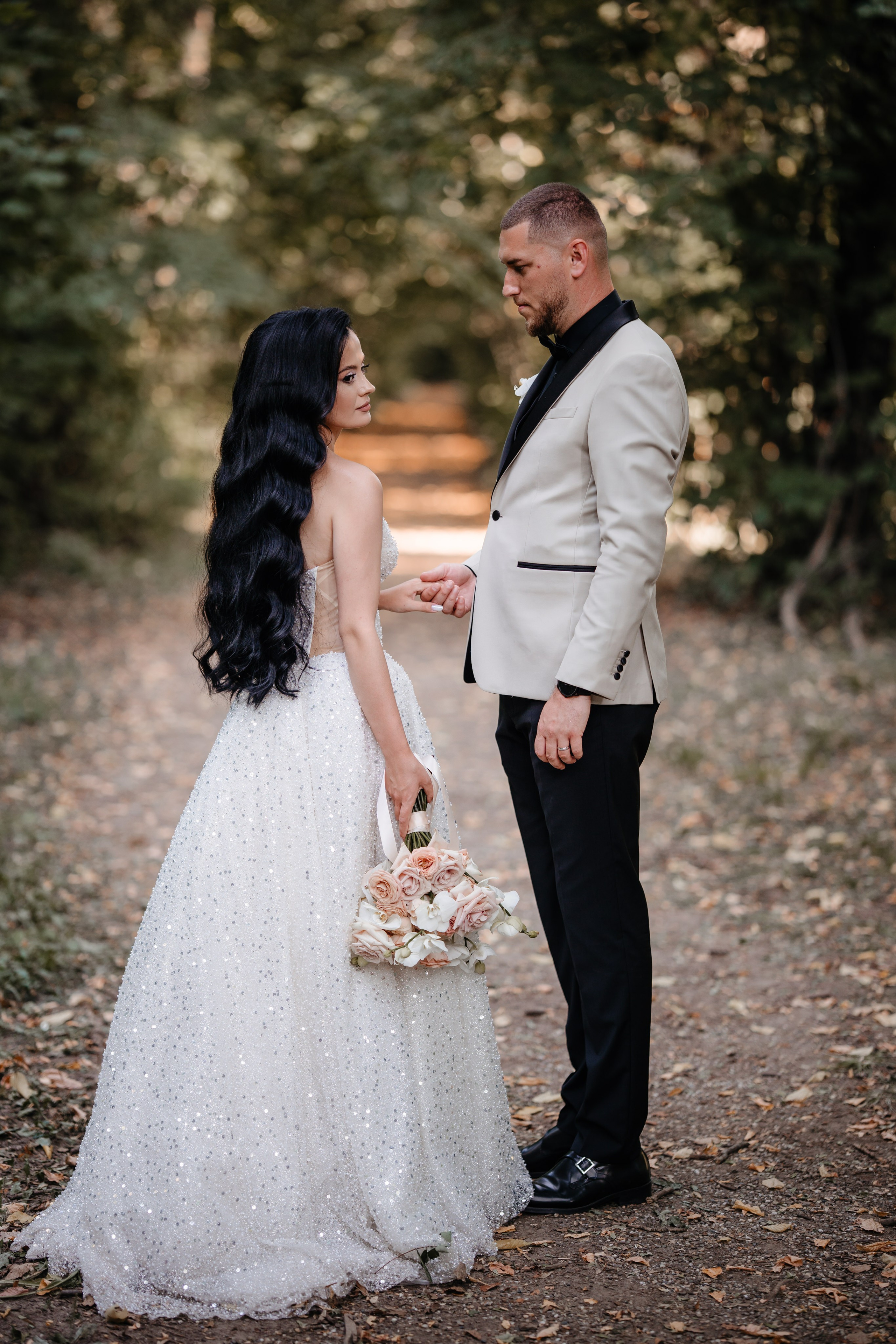 Catalina & Remus. Raw Studio. Fotograful tau de nunta!