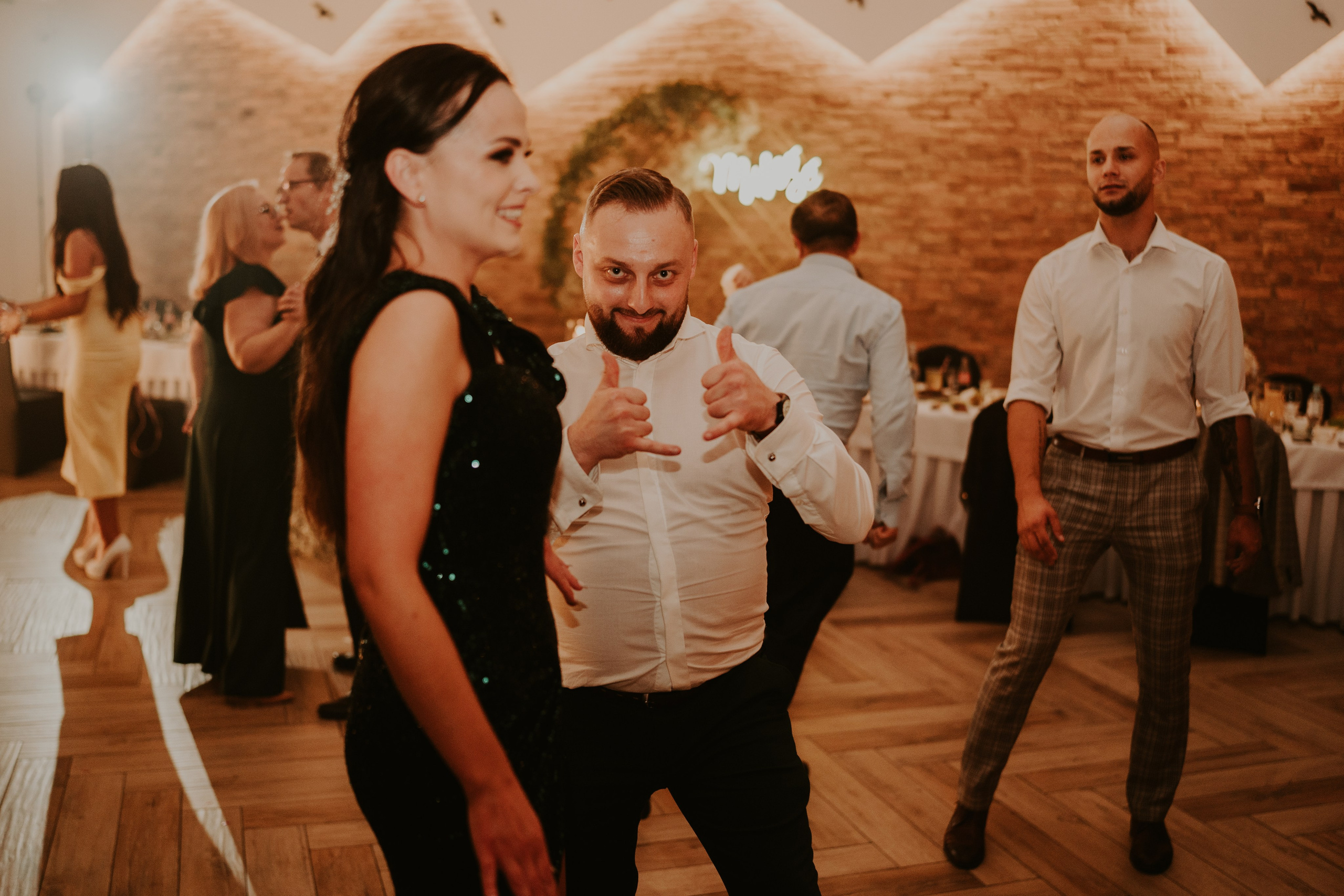 Trzy Drzewa: wspaniała uroczystość Wiktorii i Kamila. Karkowskafoto - fotografia miłości