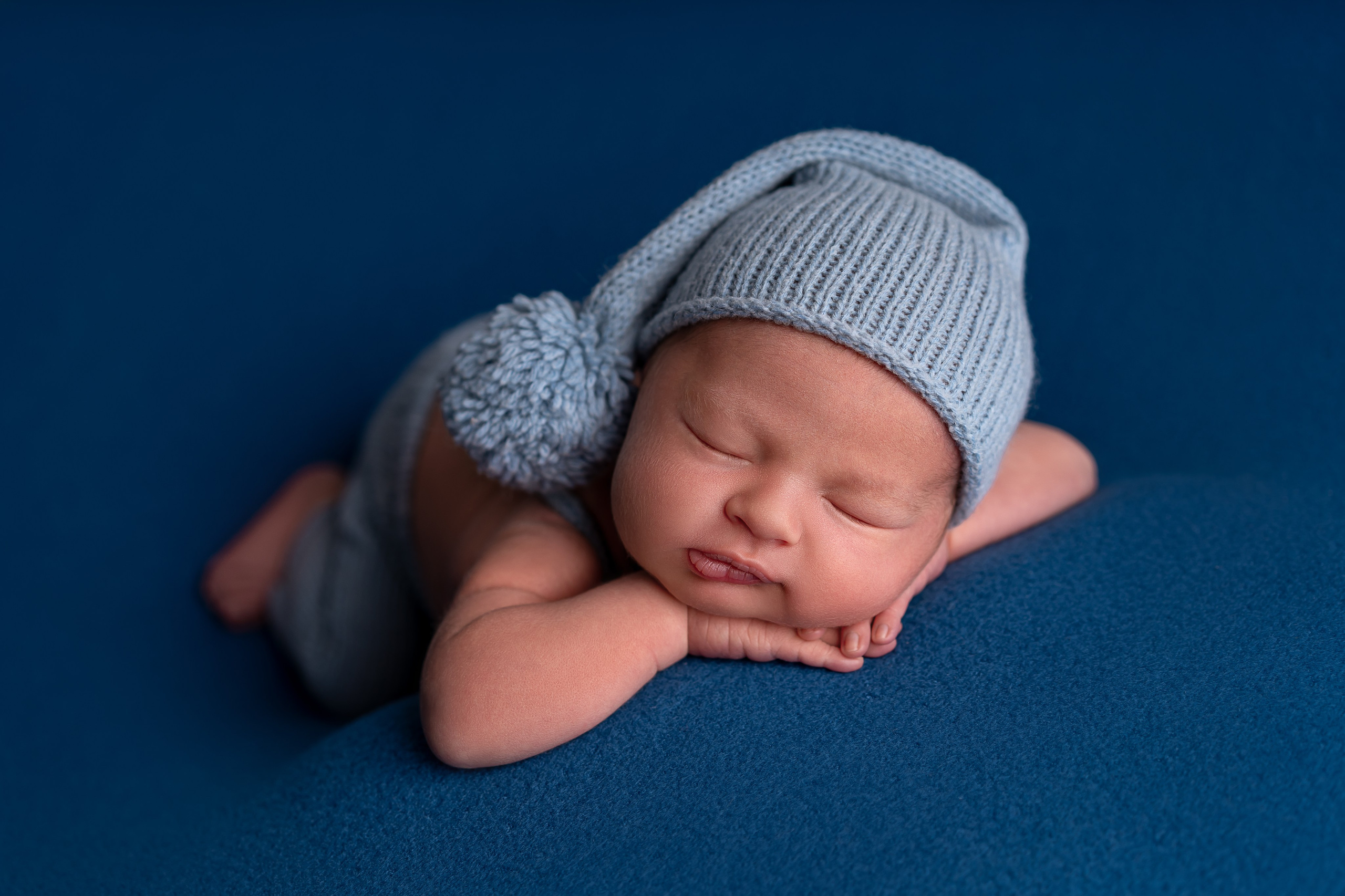 Neugeborenenfotos in Berlin – Studio oder bei Ihnen zu Hause