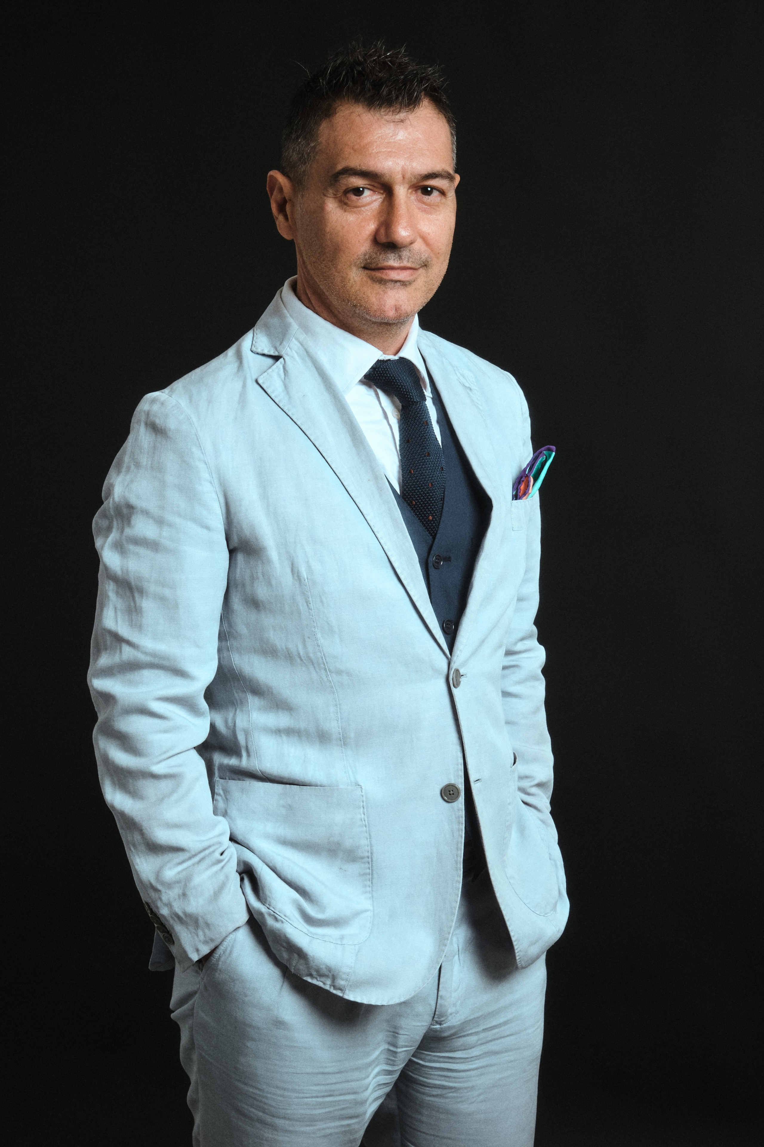 Offer. Petr Nabutov. Portrait photography, Cambodia