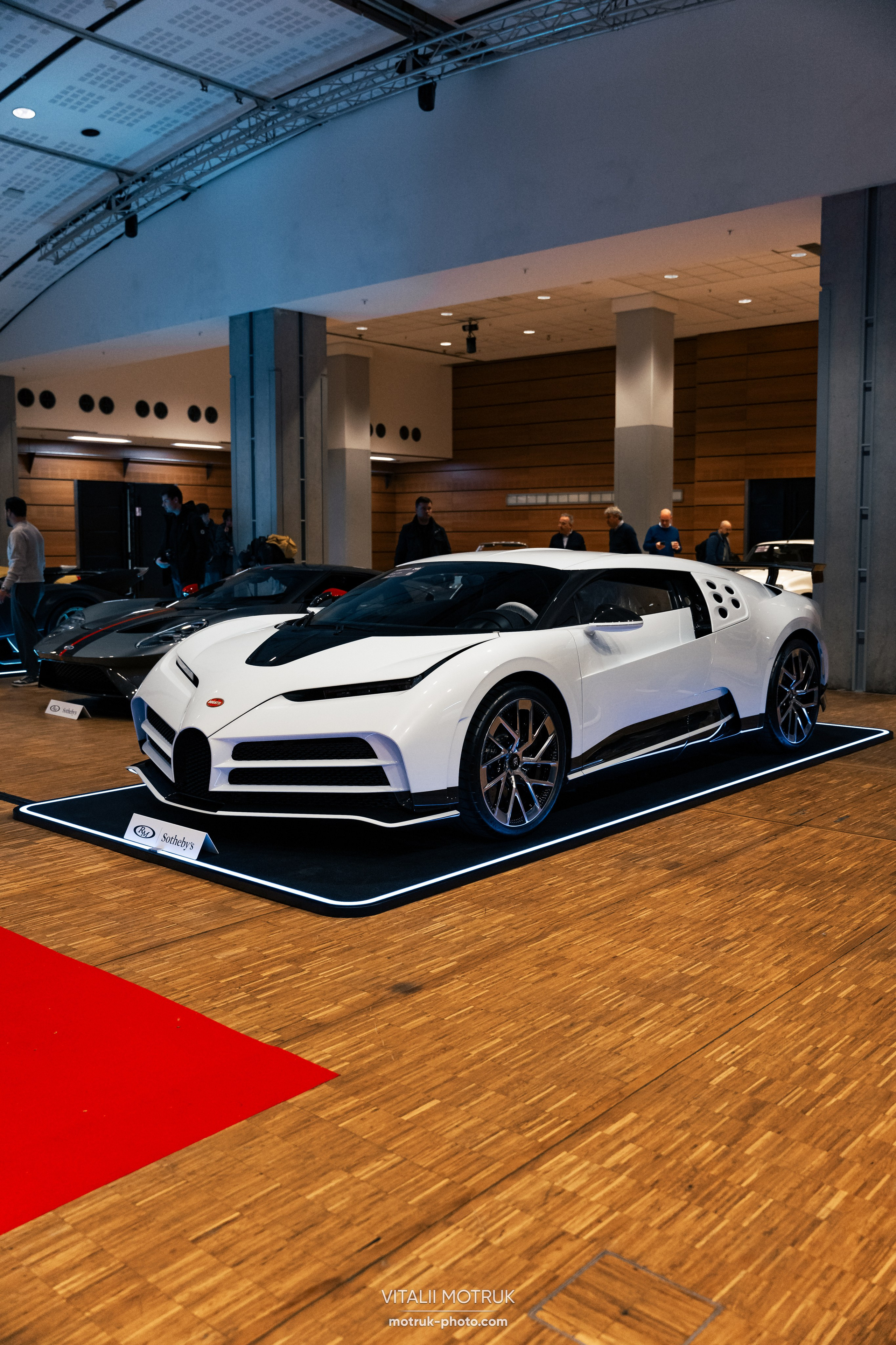 RM Sothebys 2025. Photographer in Paris — Vitalii Motruk