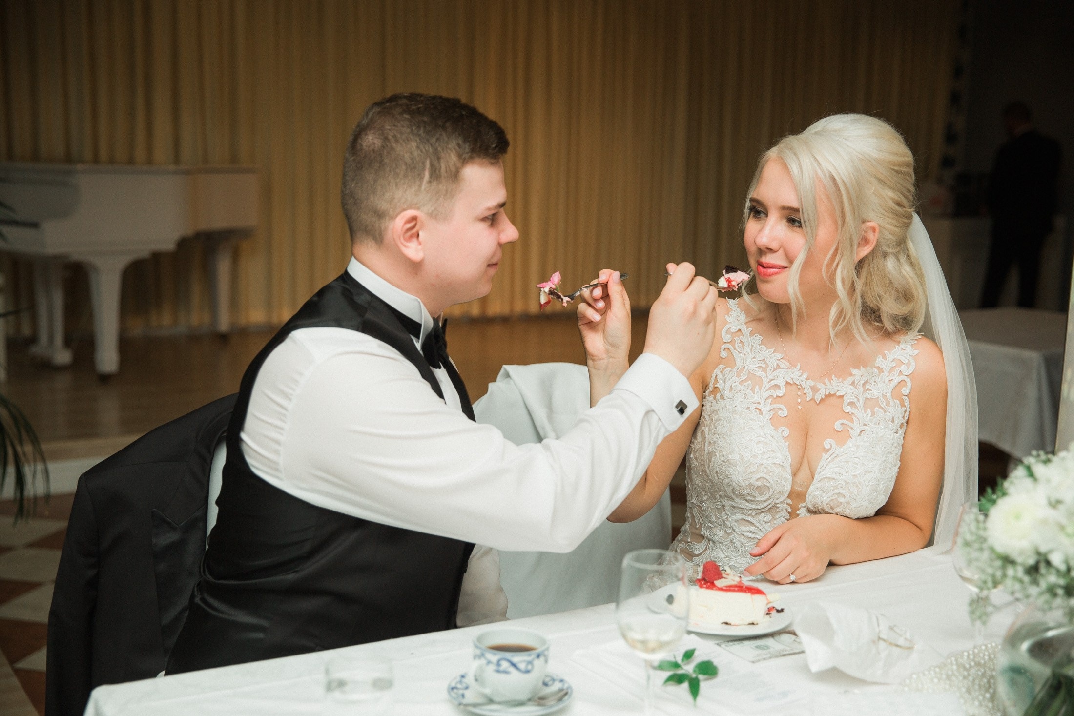 Hääkuvaaja Porvoo | Hääkuvaus Villa Haikko