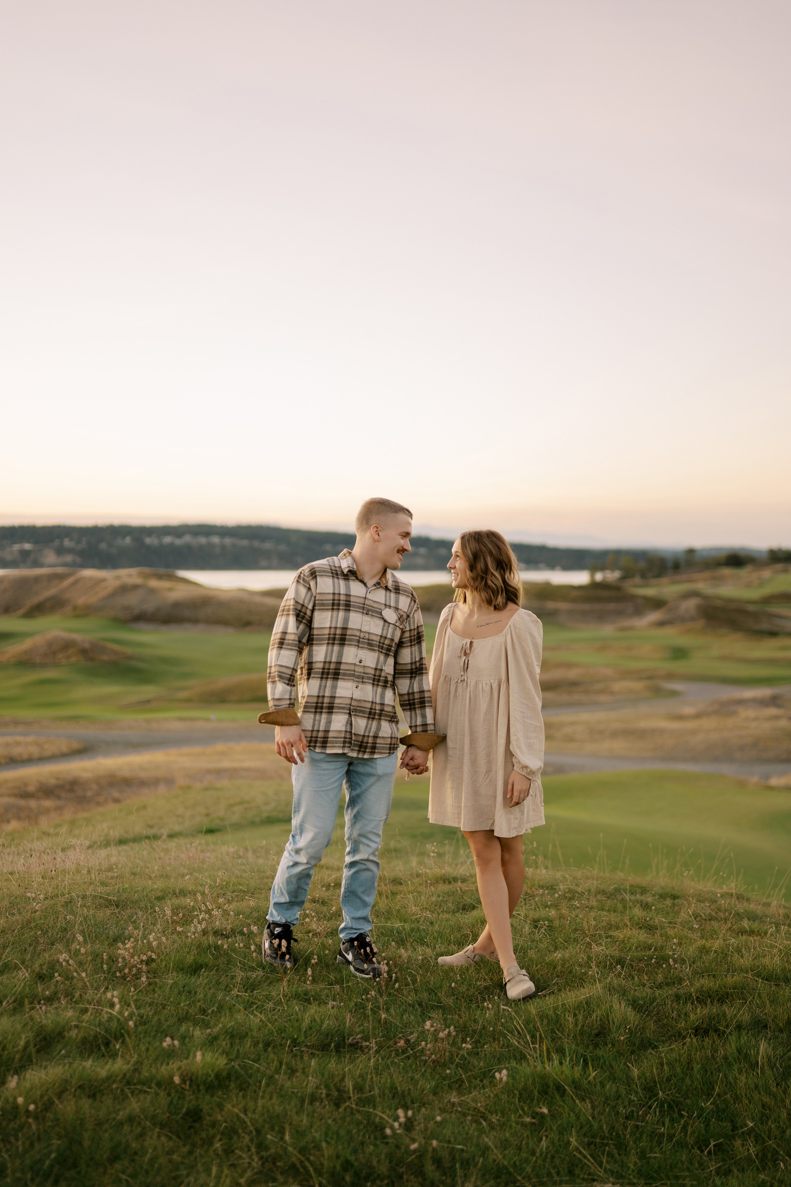 A story of incredible love at sunset. September 2024. Tacoma, Chambers Bay Golf Course. EVAN ARISTOV WEDDING PHOTOGRAPHY — Seattle Wedding Photographer