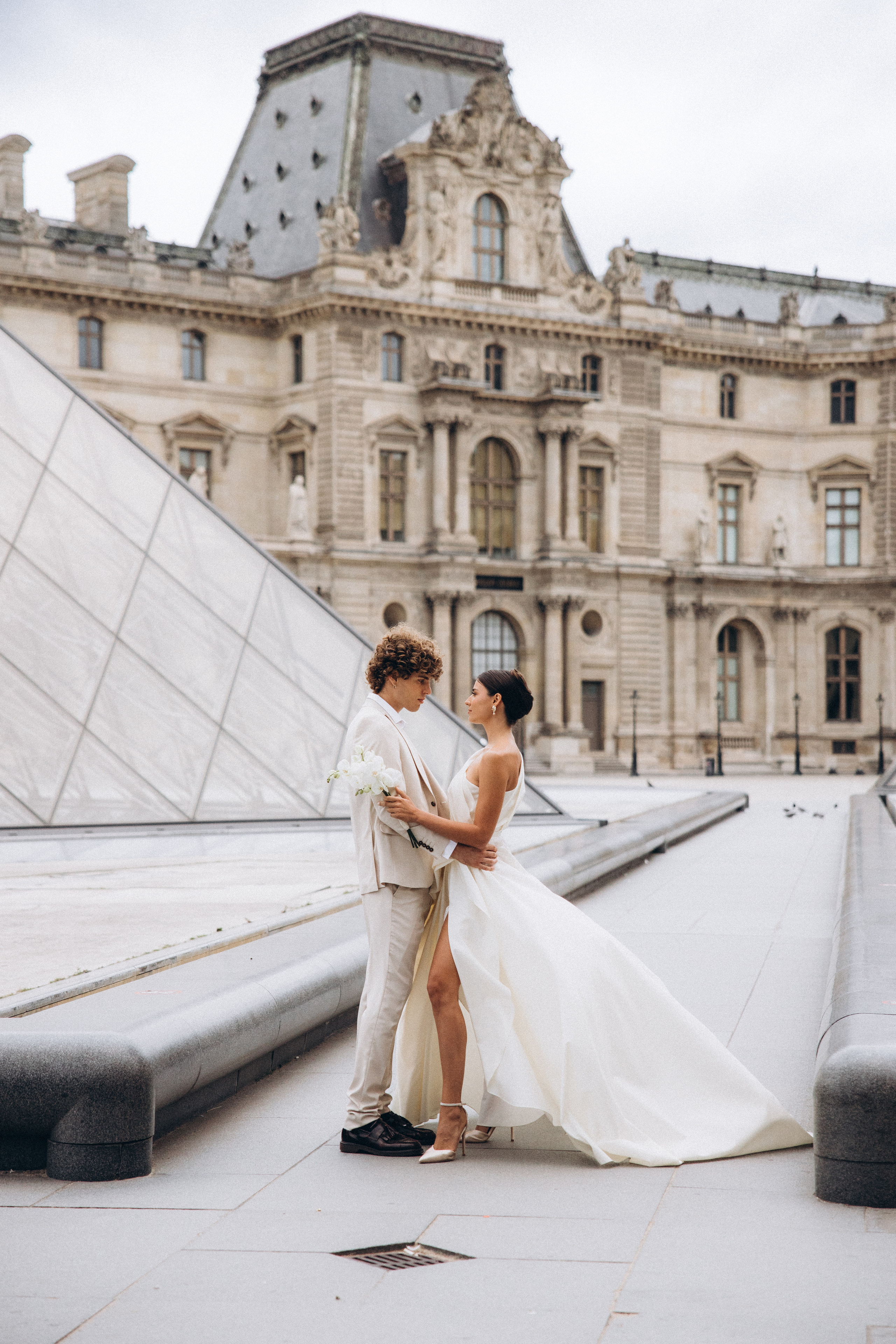 Wedding in Paris. Eugénie Smirnova — your photographer in Toulouse and southwest France