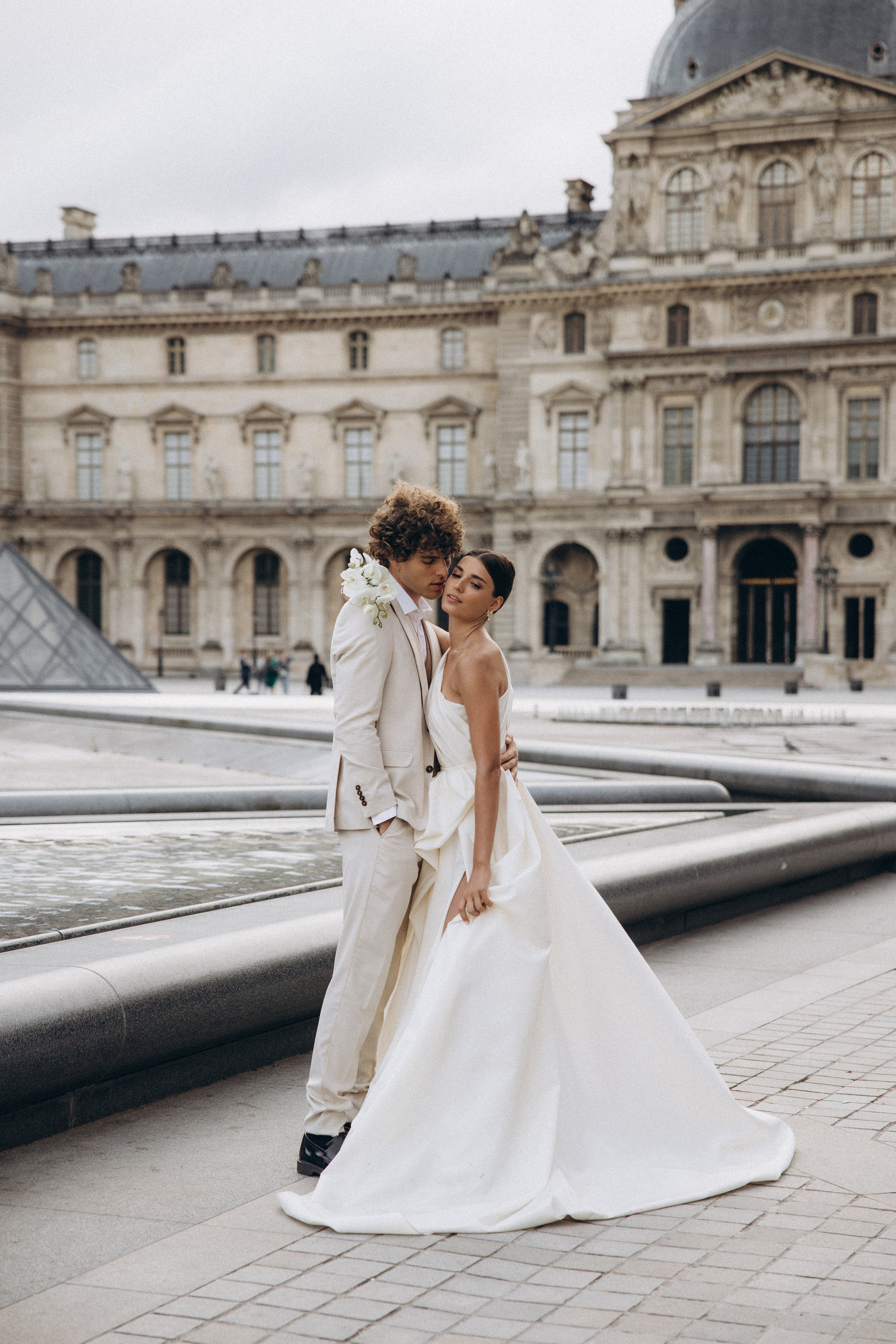 Wedding in Paris. Eugénie Smirnova — your photographer in Toulouse and southwest France