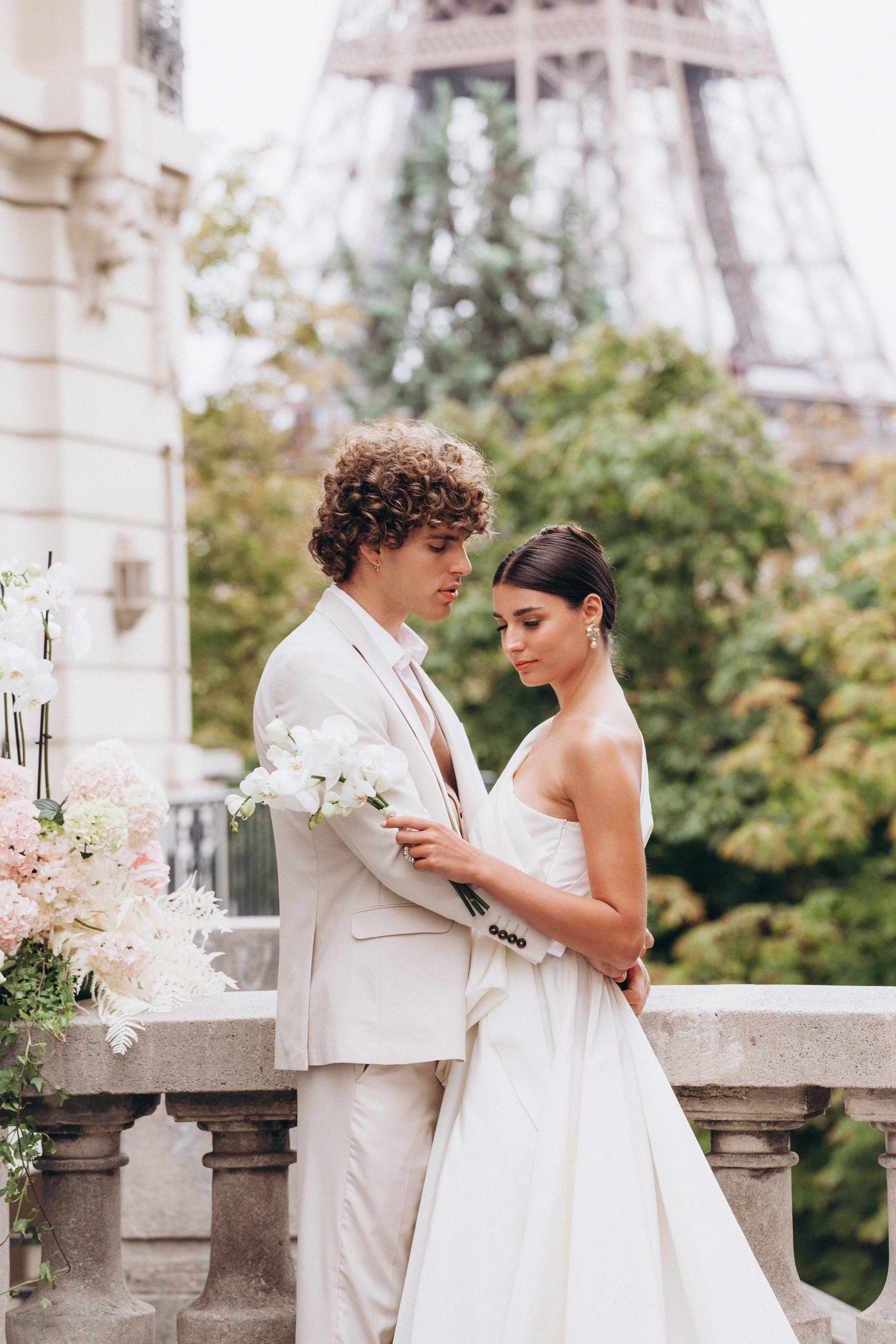 Wedding in Paris. Eugénie Smirnova — your photographer in Toulouse and southwest France