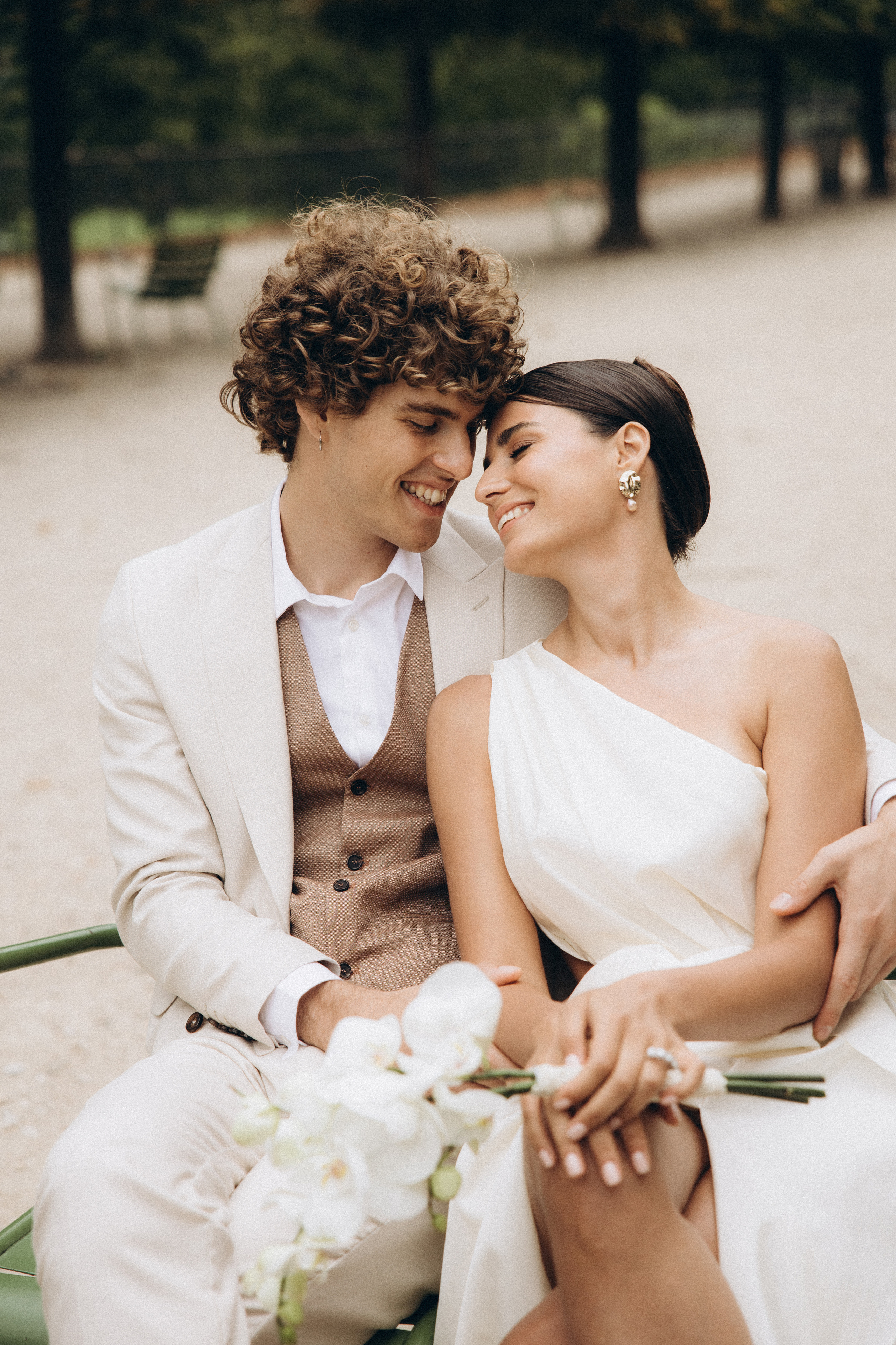Wedding in Paris. Eugénie Smirnova — your photographer in Toulouse and southwest France