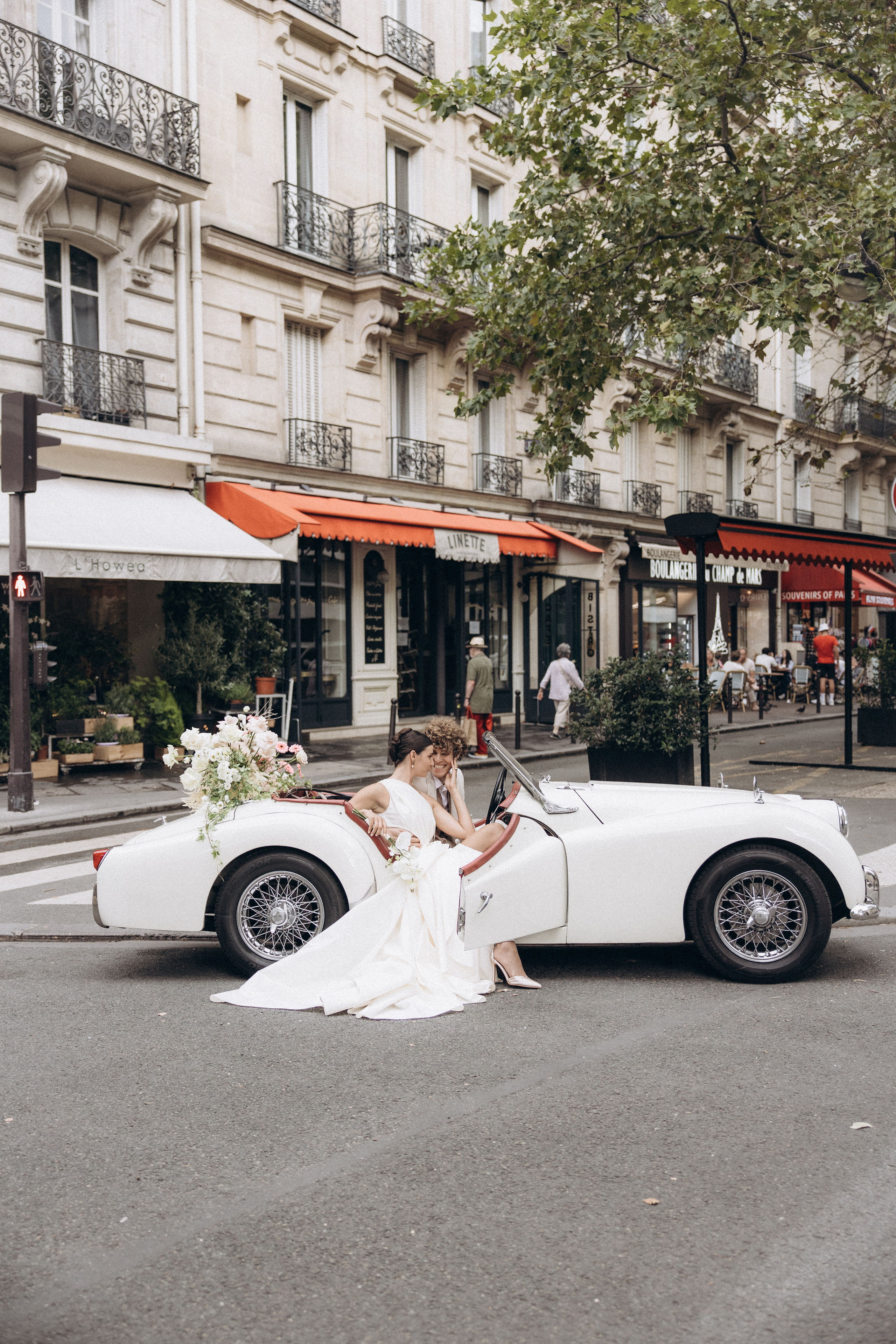 Wedding in Paris. Eugénie Smirnova — your photographer in Toulouse and southwest France