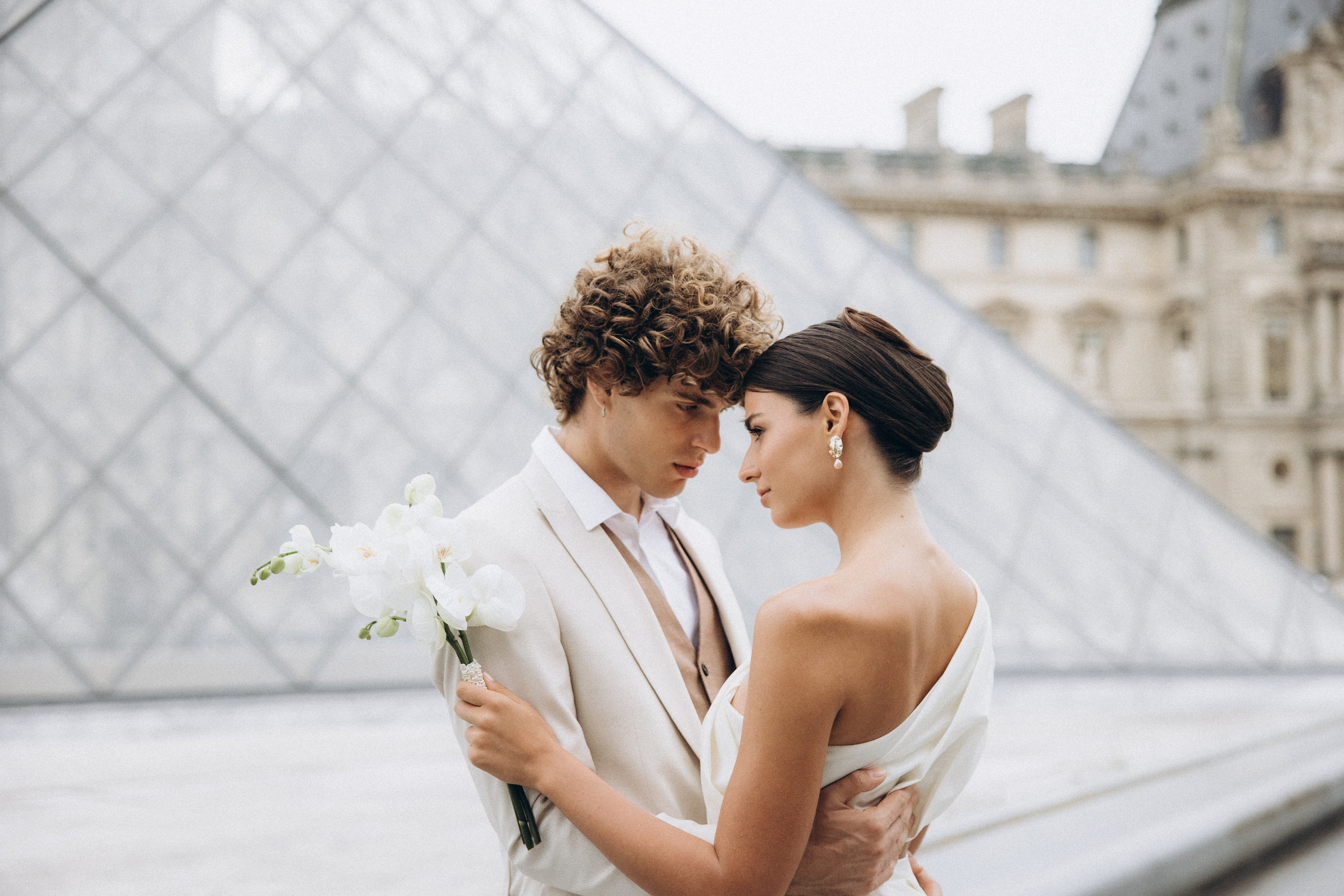 Wedding in Paris. Eugénie Smirnova — your photographer in Toulouse and southwest France