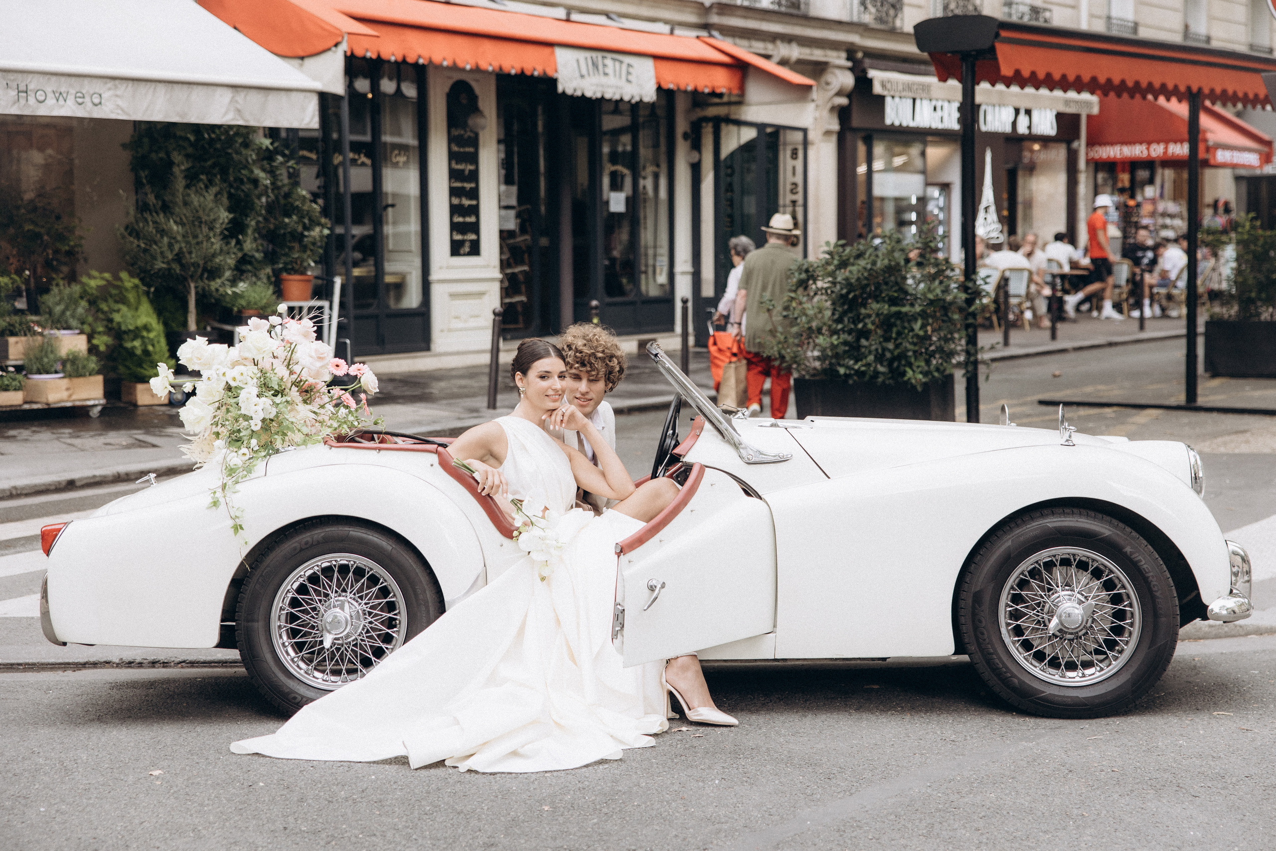 Wedding in Paris. Eugénie Smirnova — your photographer in Toulouse and southwest France