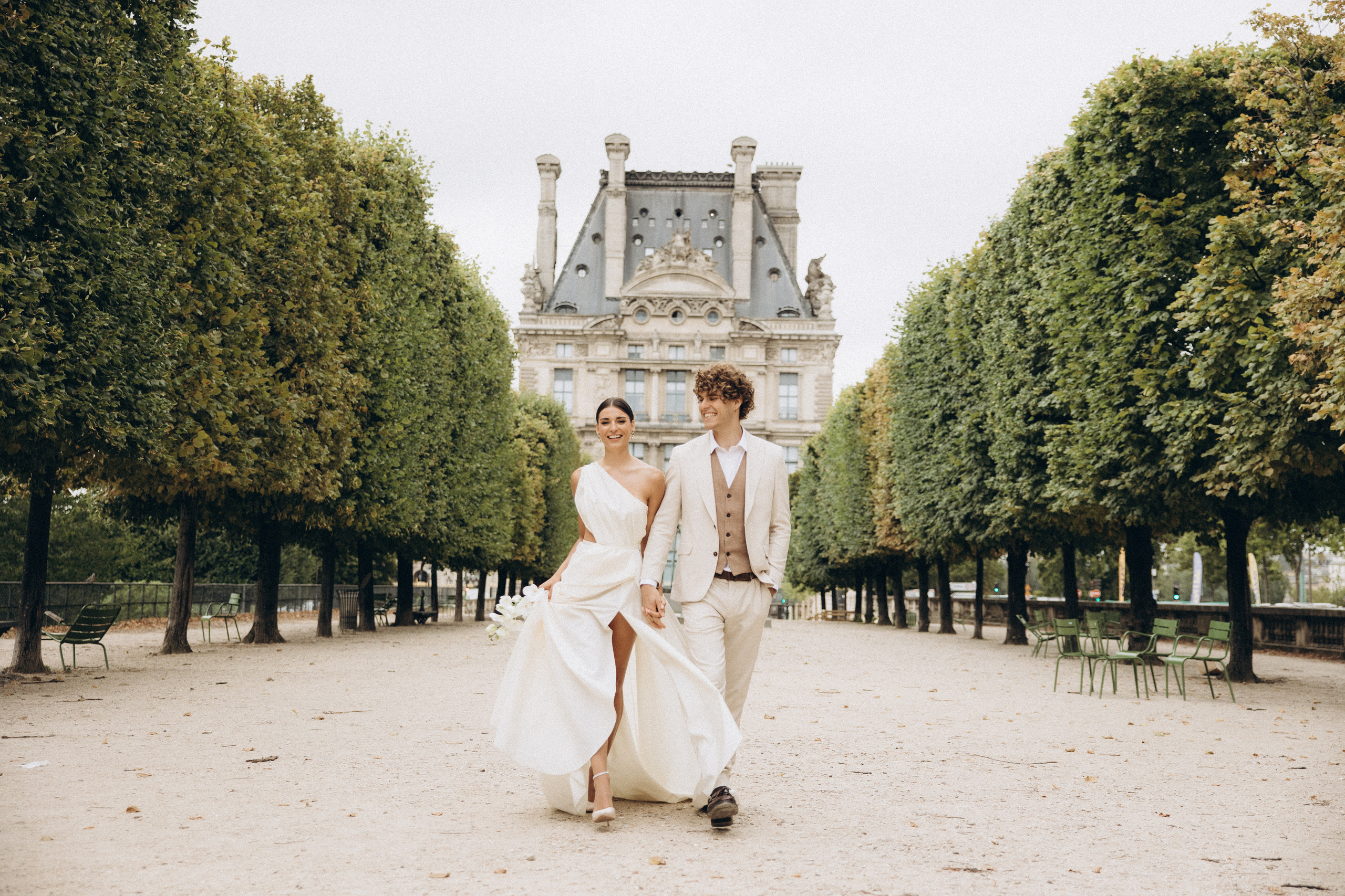 Wedding in Paris. Eugénie Smirnova — your photographer in Toulouse and southwest France