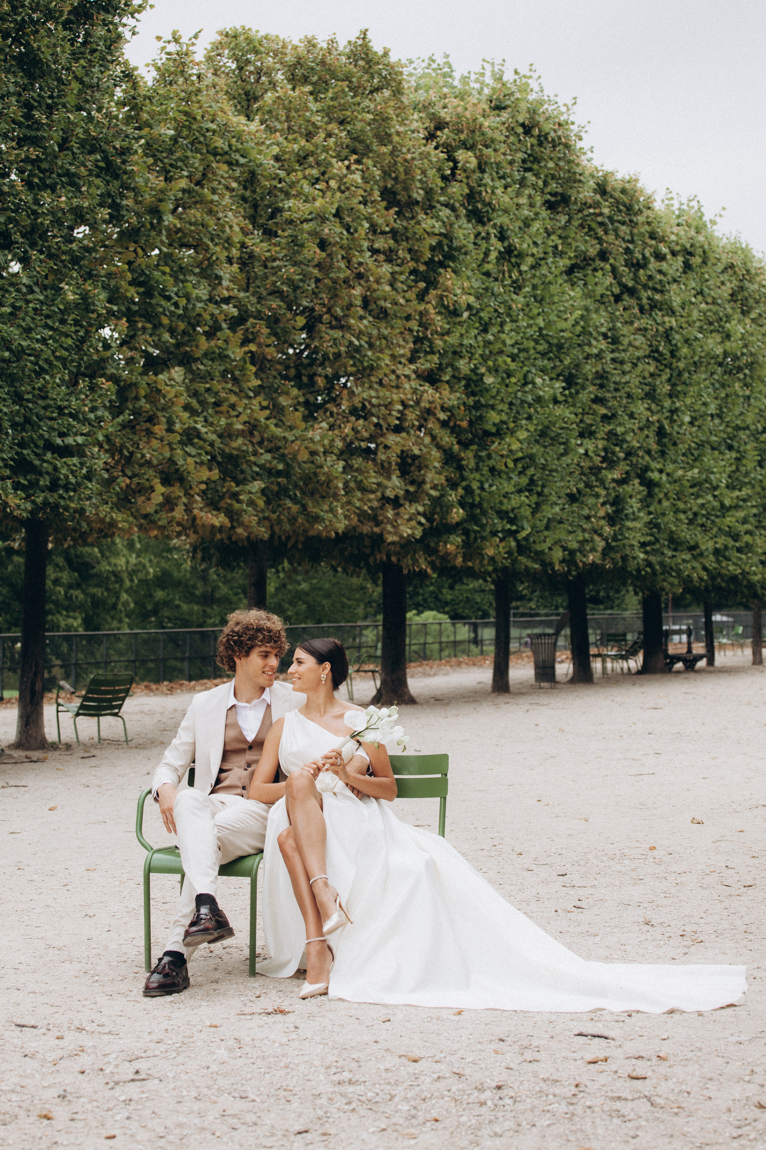 Wedding in Paris. Eugénie Smirnova — your photographer in Toulouse and southwest France