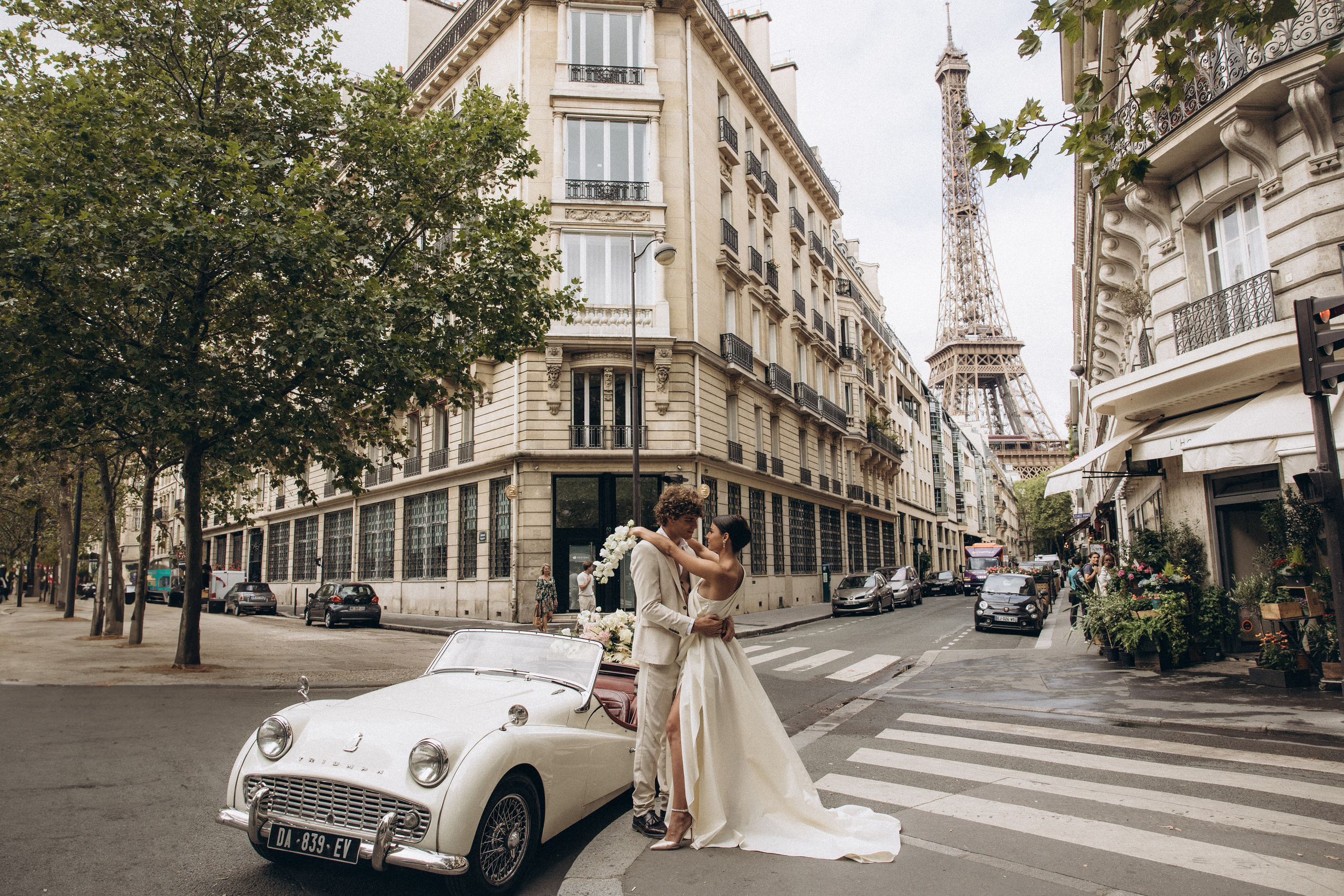 Wedding in Paris. Eugénie Smirnova — your photographer in Toulouse and southwest France