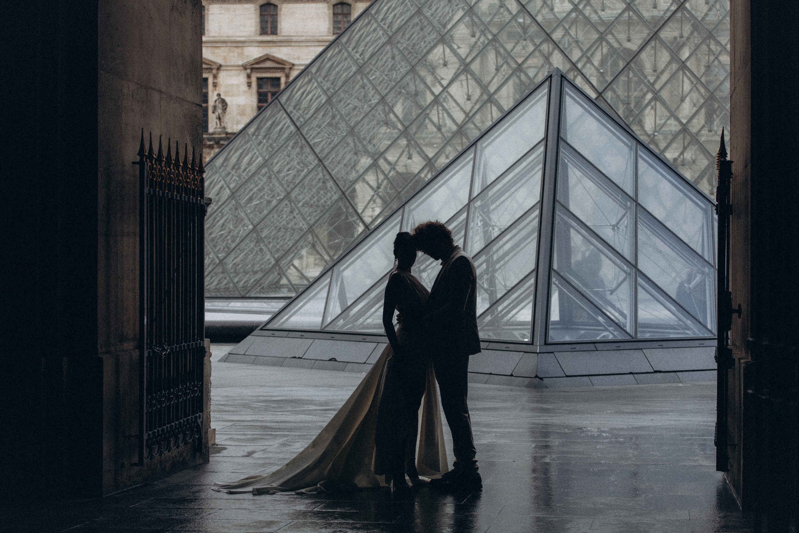 Wedding in Paris. Eugénie Smirnova — your photographer in Toulouse and southwest France