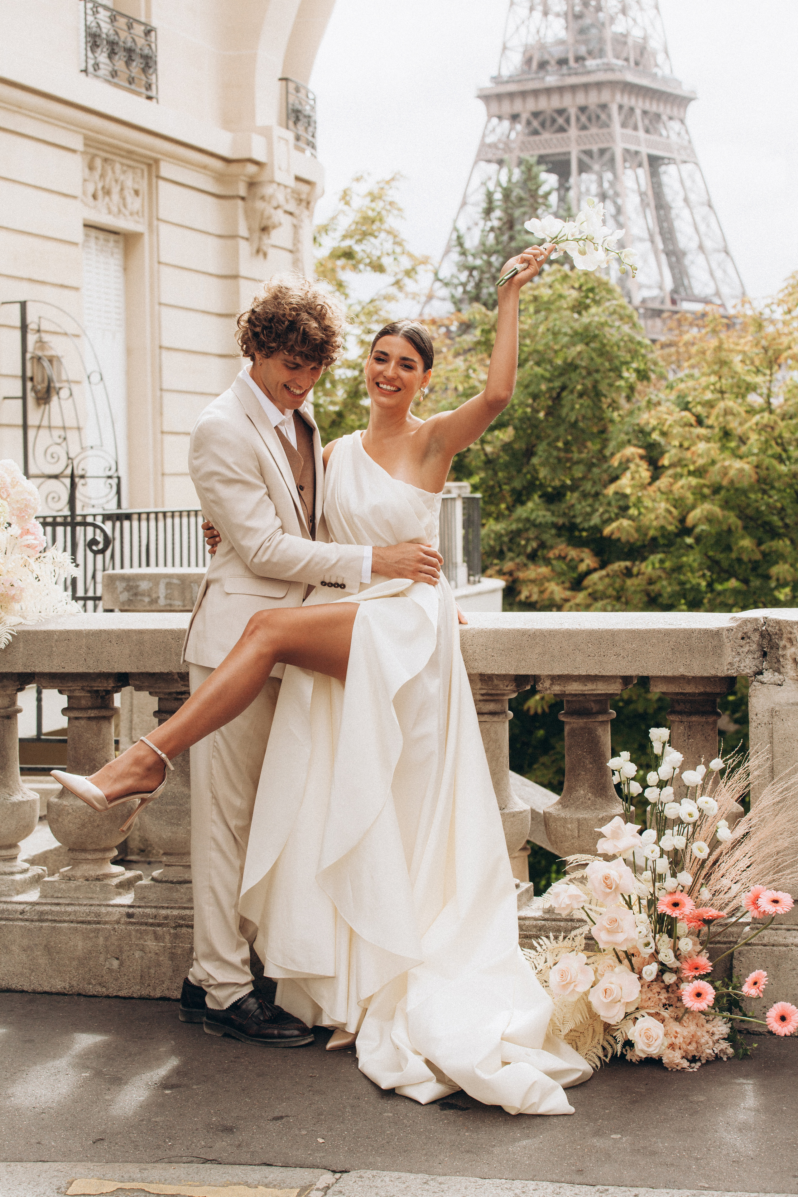 Wedding in Paris. Eugénie Smirnova — your photographer in Toulouse and southwest France