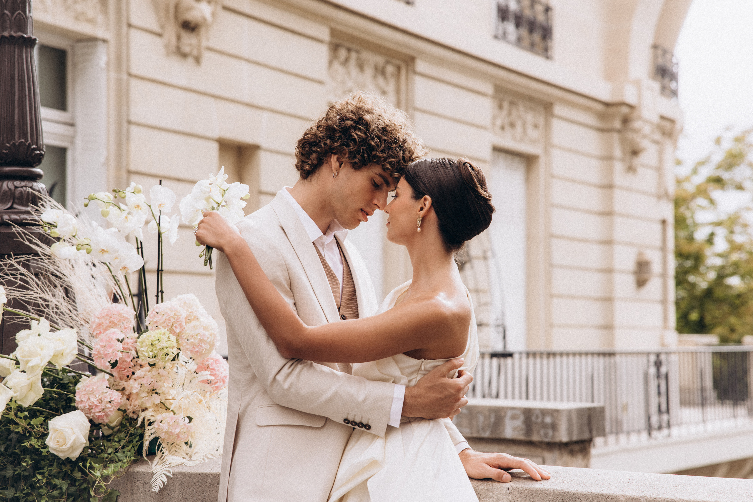 Wedding in Paris. Eugénie Smirnova — your photographer in Toulouse and southwest France
