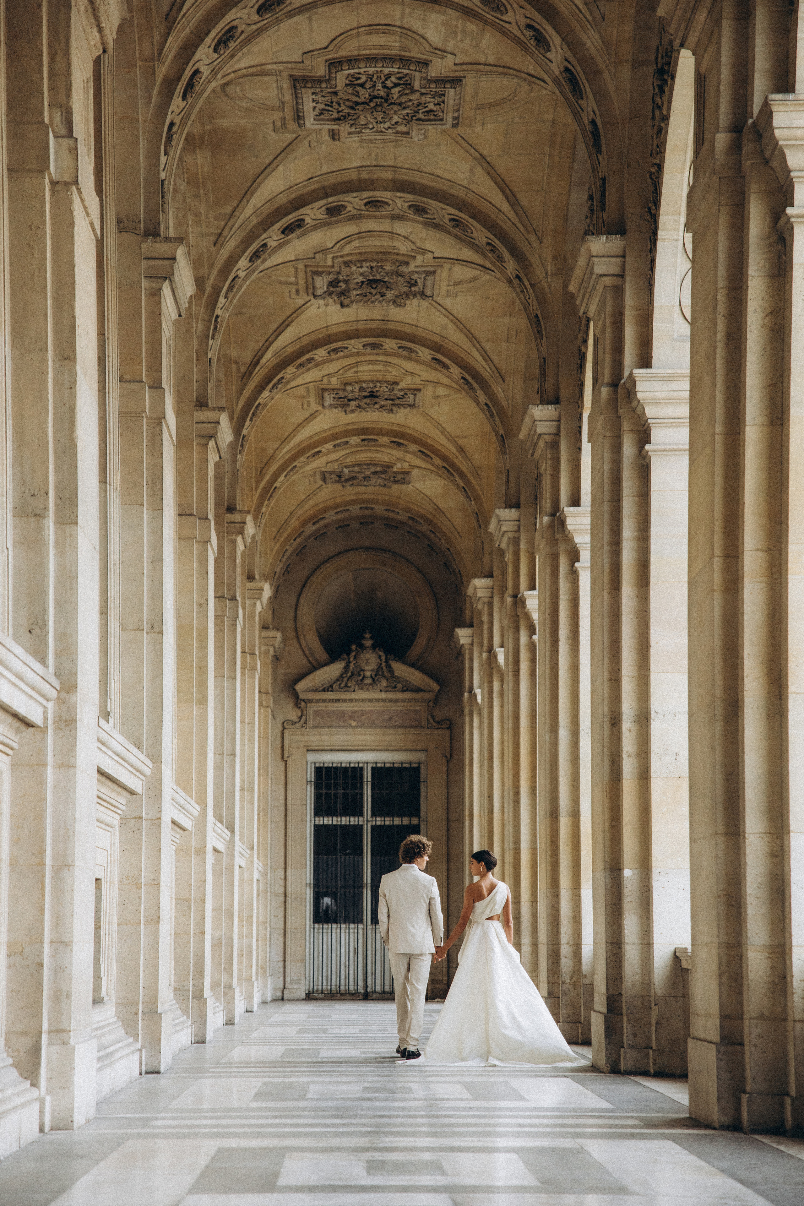 Wedding in Paris. Eugénie Smirnova — your photographer in Toulouse and southwest France