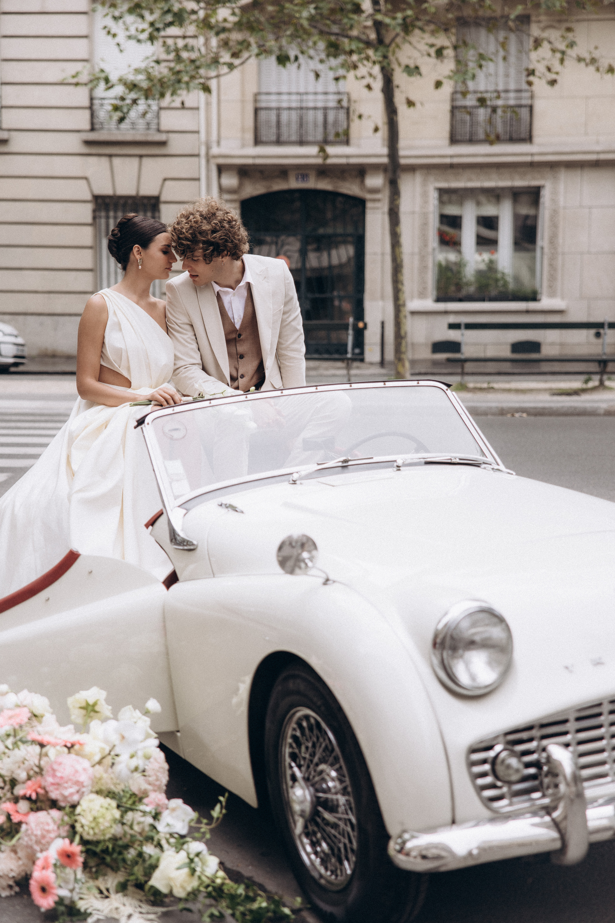 Wedding in Paris. Eugénie Smirnova — your photographer in Toulouse and southwest France
