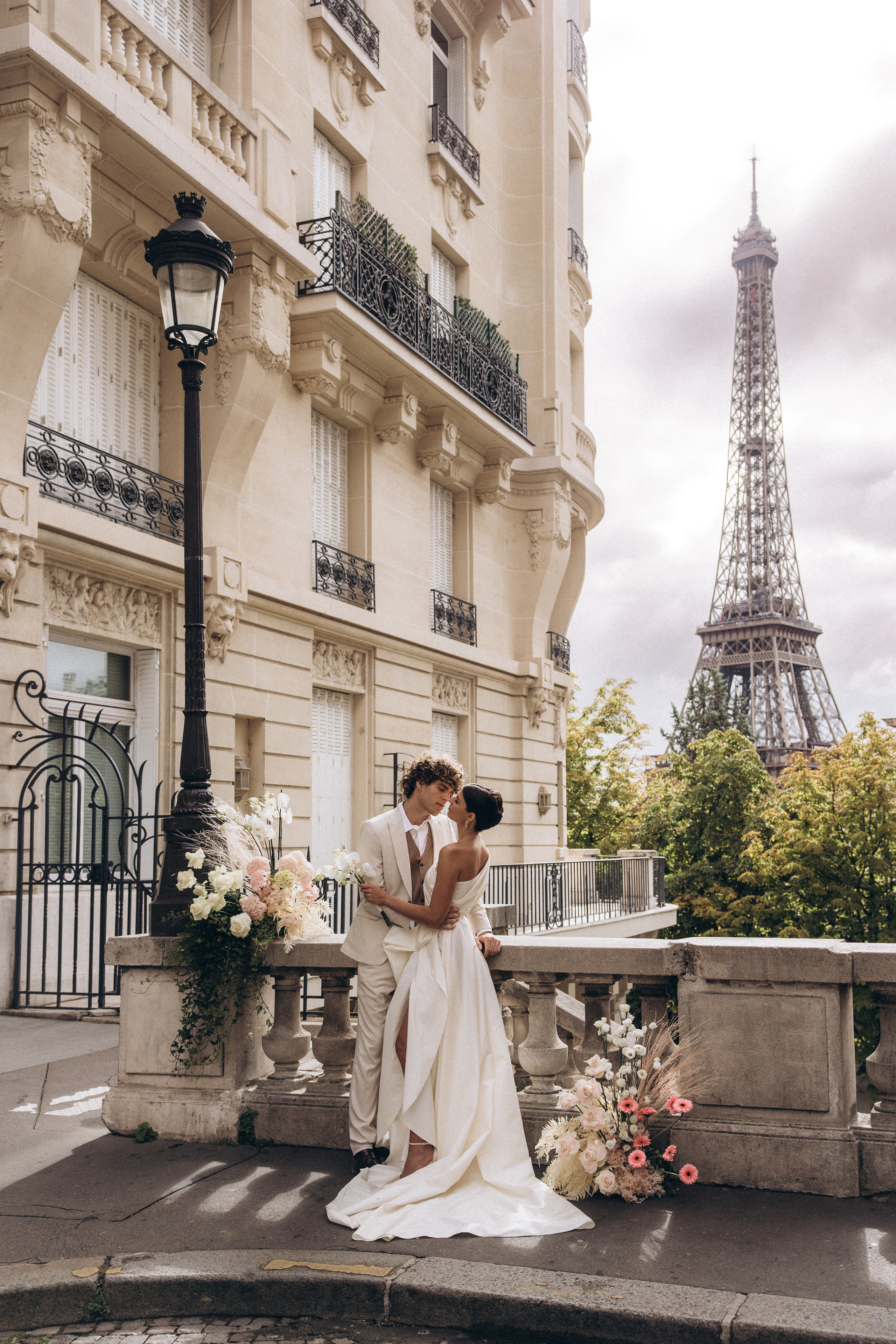 Wedding in Paris. Eugénie Smirnova — your photographer in Toulouse and southwest France