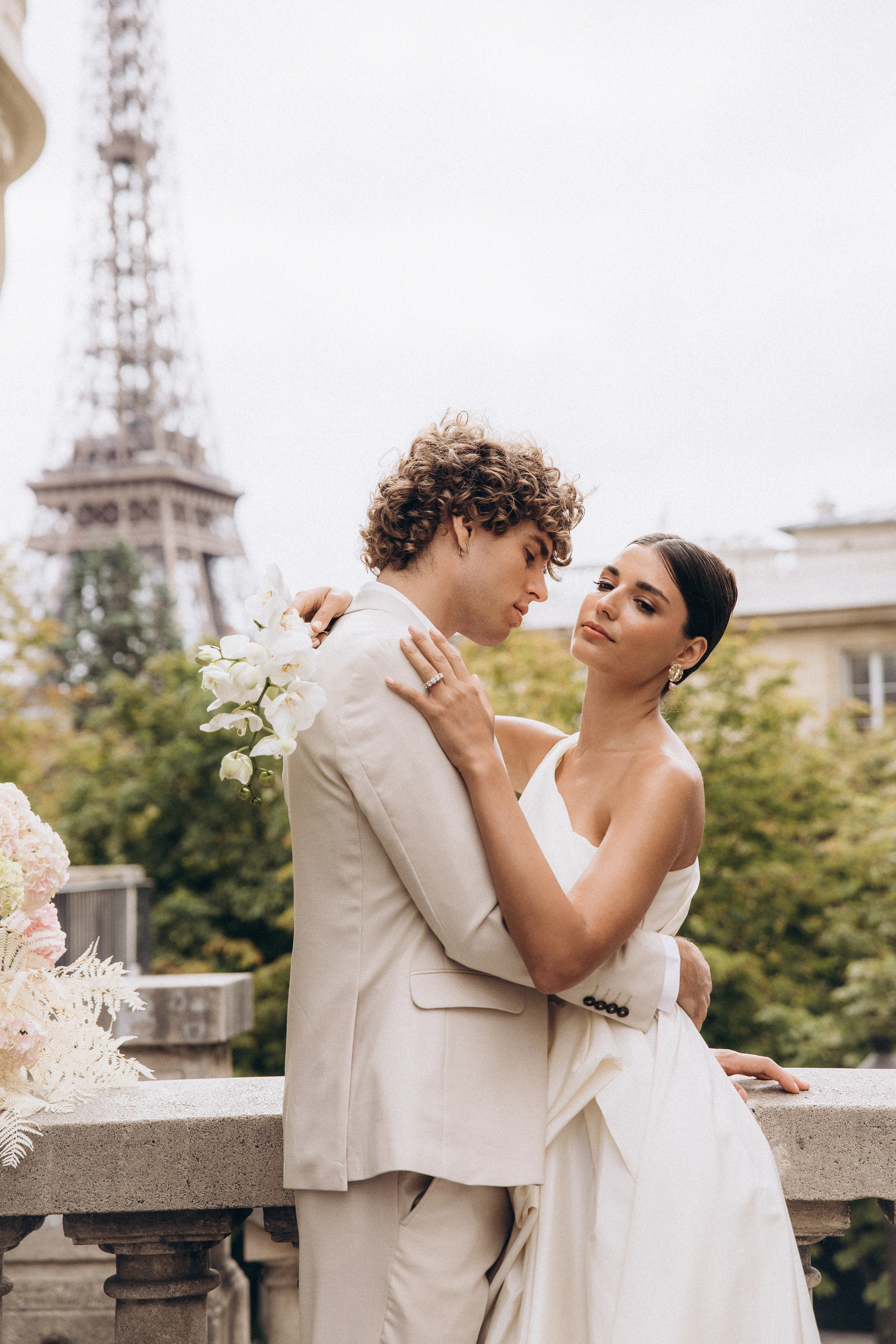 Wedding in Paris. Eugénie Smirnova — your photographer in Toulouse and southwest France