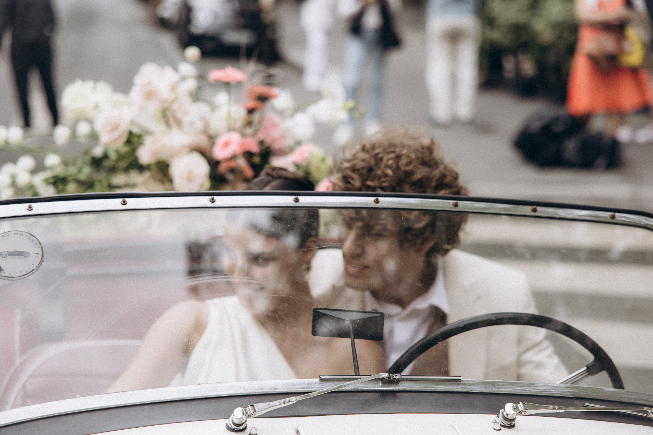 Wedding in Paris. Eugénie Smirnova — your photographer in Toulouse and southwest France