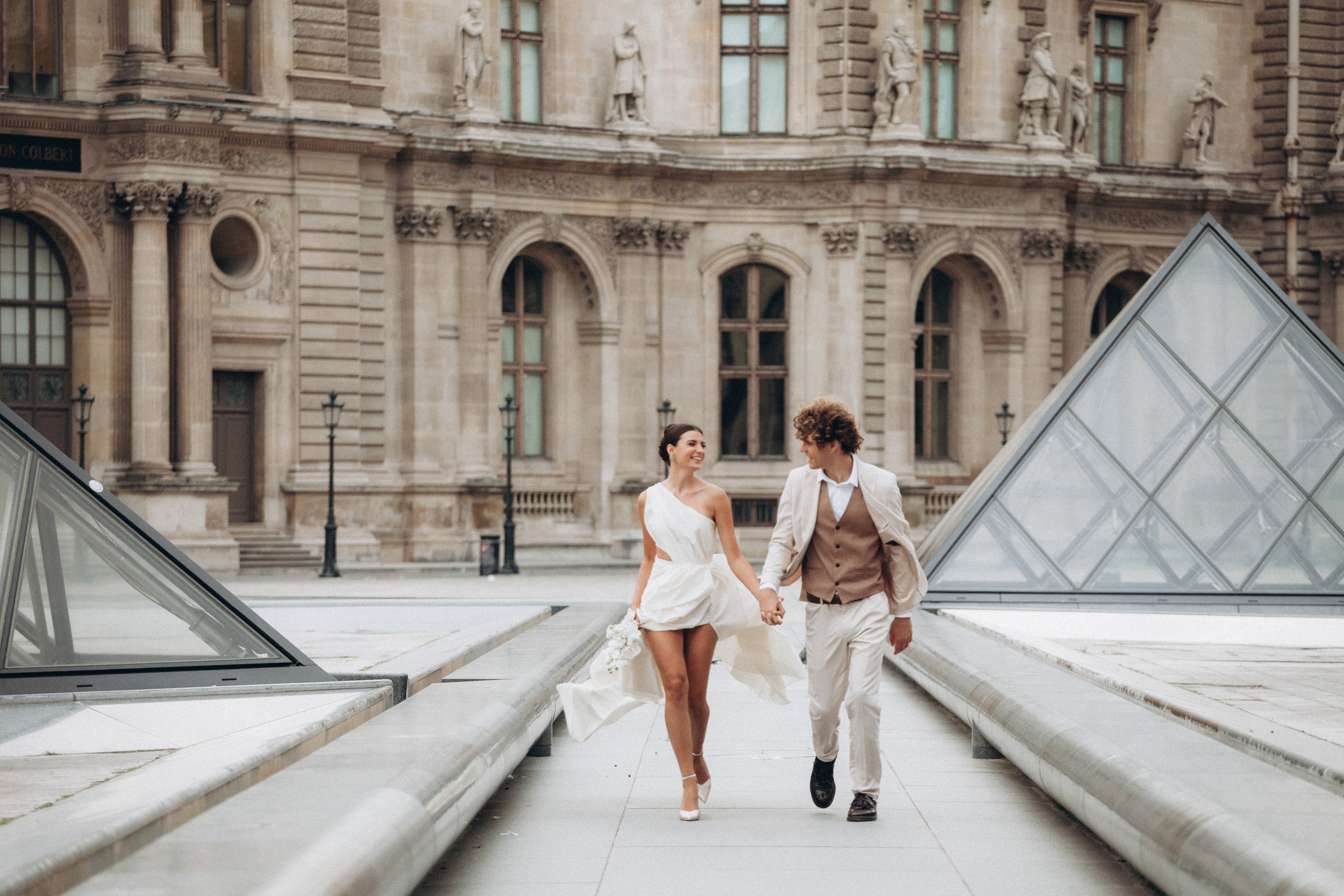 Wedding in Paris. Eugénie Smirnova — your photographer in Toulouse and southwest France