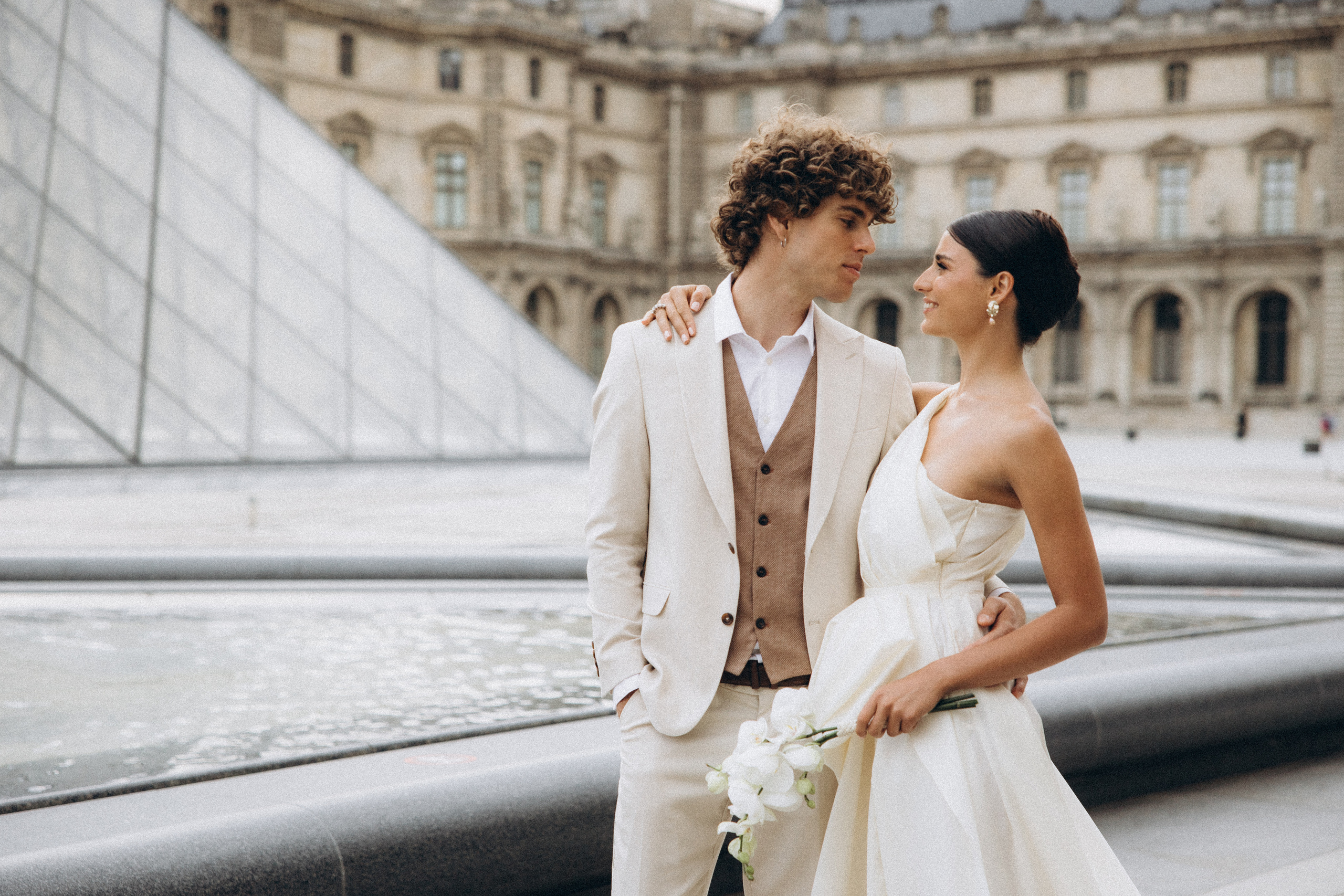 Wedding in Paris. Eugénie Smirnova — your photographer in Toulouse and southwest France