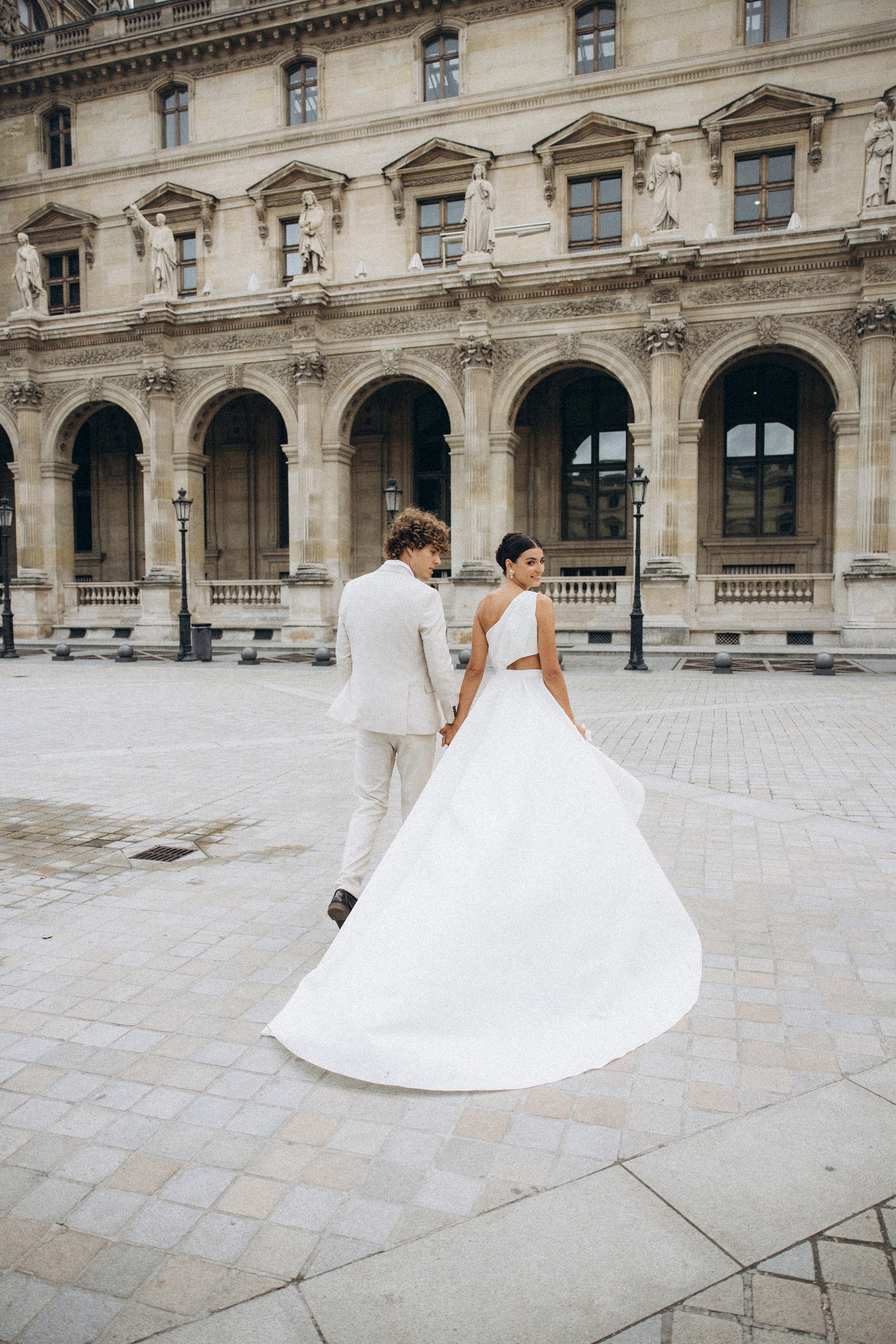 Wedding in Paris. Eugénie Smirnova — your photographer in Toulouse and southwest France