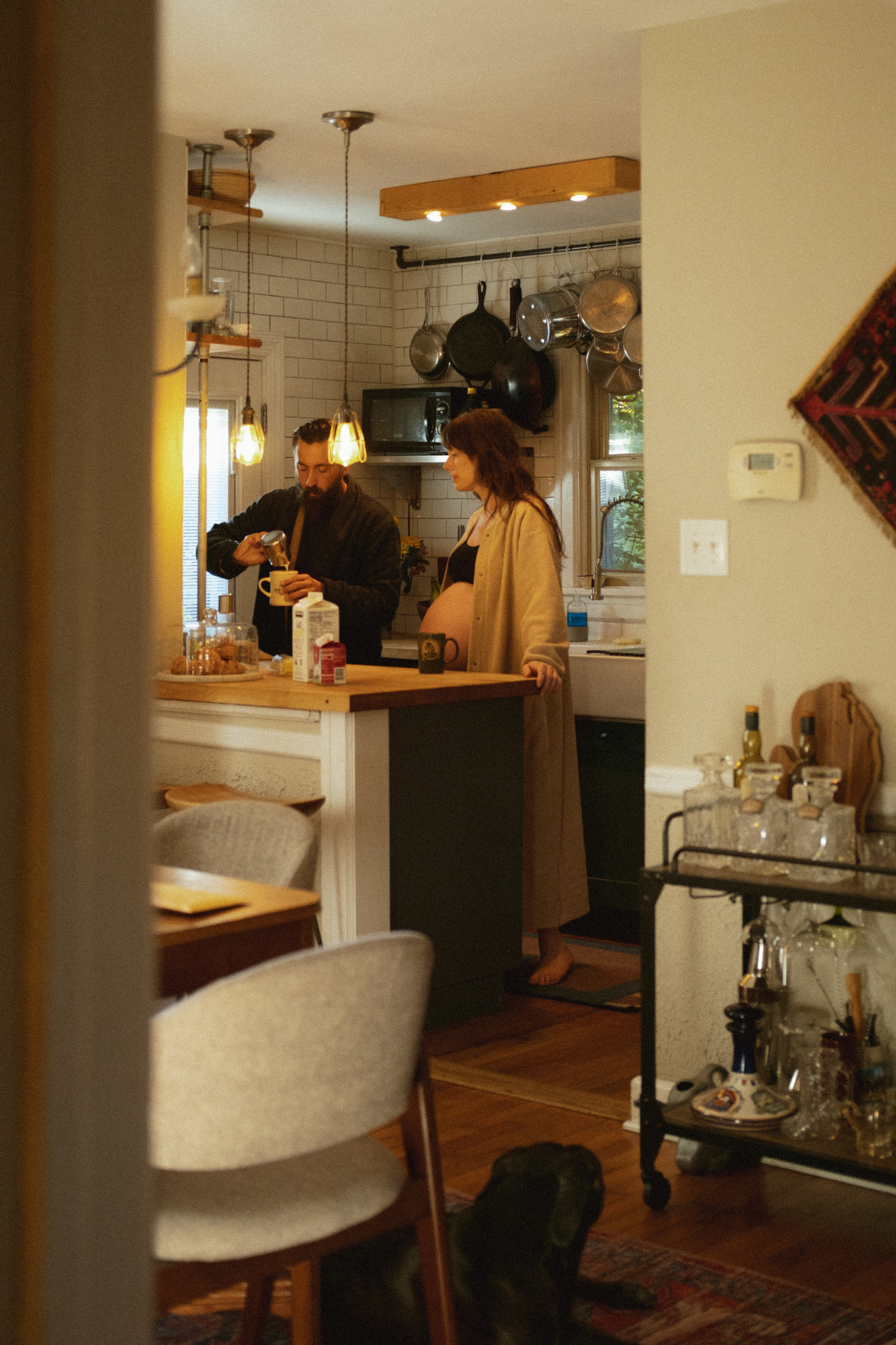 Maternity Photography Portfolio | Artistically capturing pregnancy in Richmond, VA. Family Photographer Richmond VA | Anna Dobrovolskaia