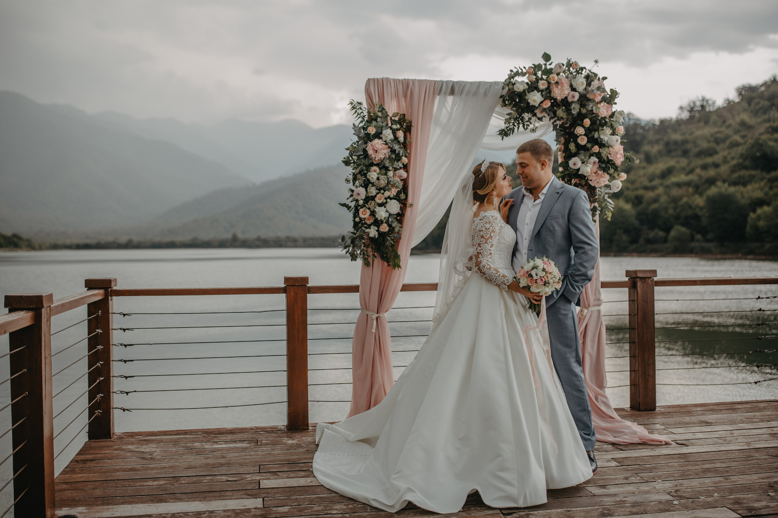 Wedding at Kvareli Lake Hotel and SPA. Арт Ивент Студио — Самое рейтинговое свадебное агентство в Грузии