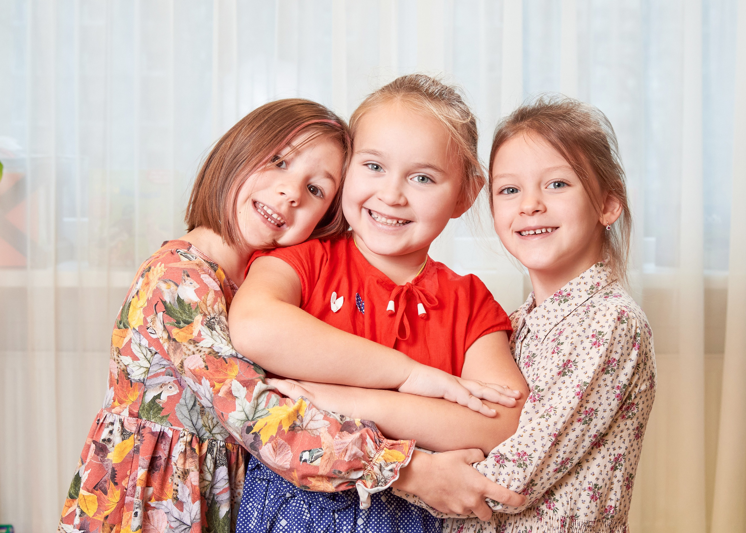 выпускные альбомы, выпускной альбом Таллинн, детский фотограф, школьный фотограф Таллин, фотограф на школьный выпускной Таллин, фотосессия в школе Таллин, фото для школьного альбома Таллин, школьная фотосъёмка Таллин, lõpualbumid, lõpualbum Tallinnas, lastefotograaf, koolifotograaf Tallinnas, fotograaf kooli lõpetamiseks Tallinnas, fotosessioon koolis Tallinnas, fotod koolialbumi jaoks Tallinnas, koolifotosessioon Tallinnas