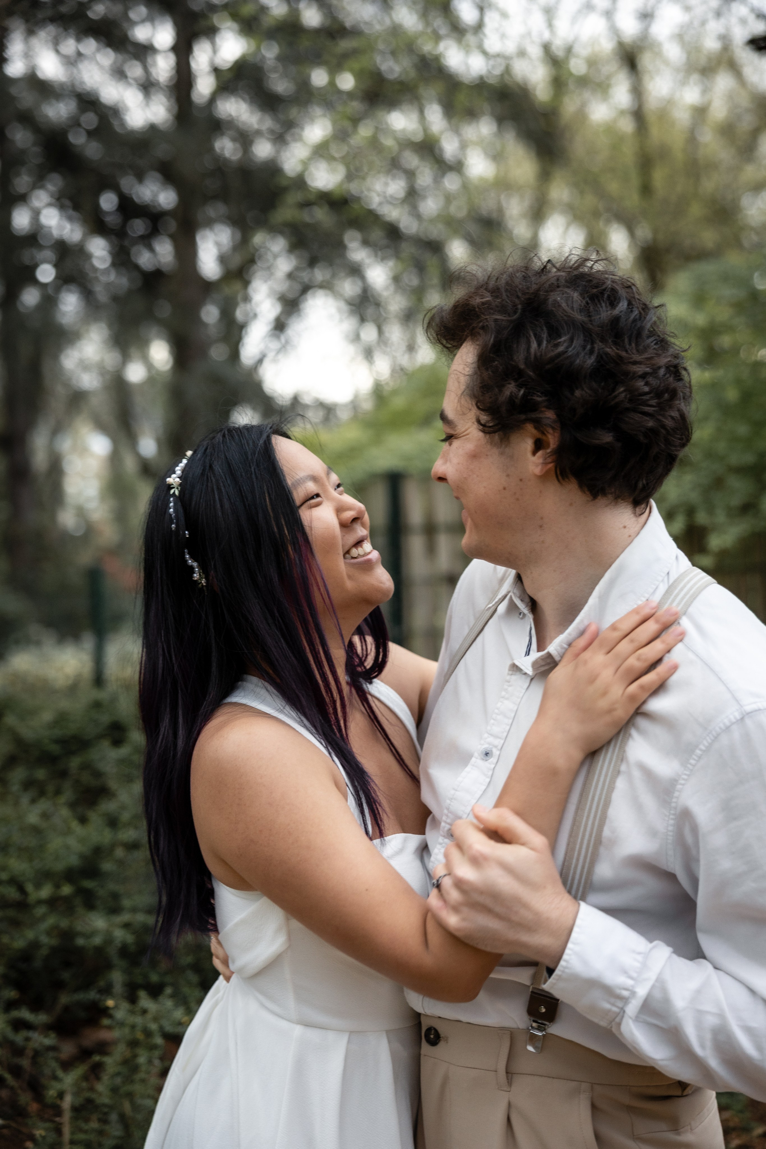 Photoshoot in the blooming Japanese Garden of Toulouse. Eugénie Smirnova — your photographer in Toulouse and southwest France