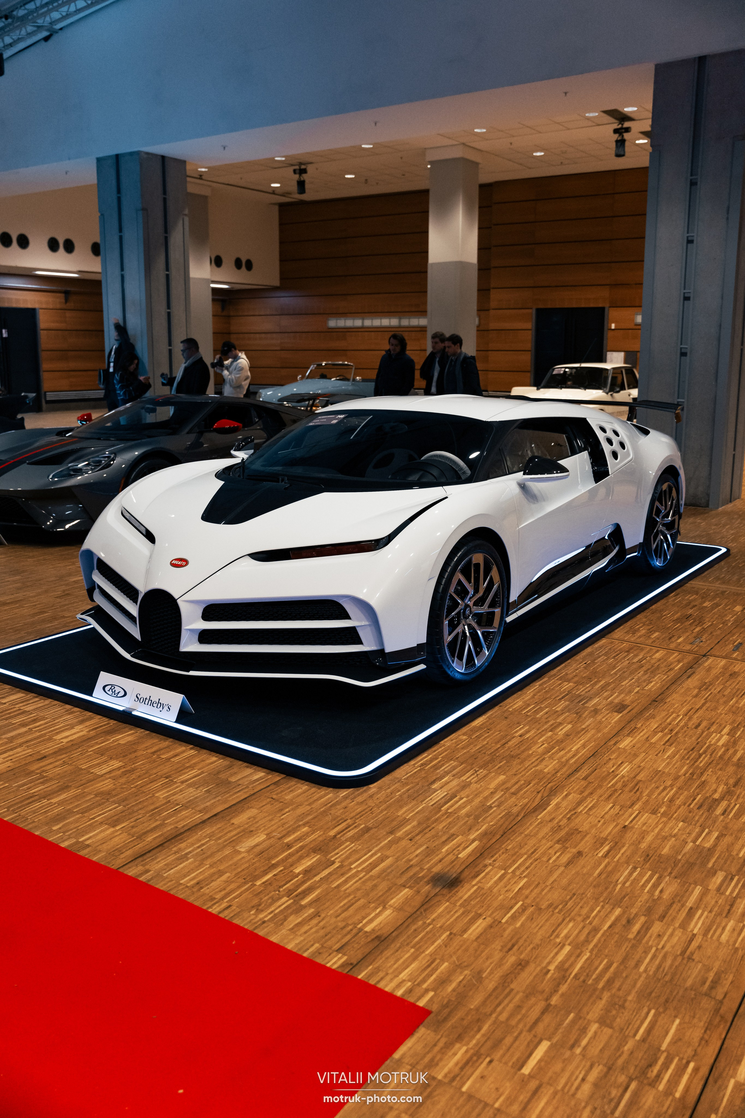 RM Sothebys 2025. Photographer in Paris — Vitalii Motruk