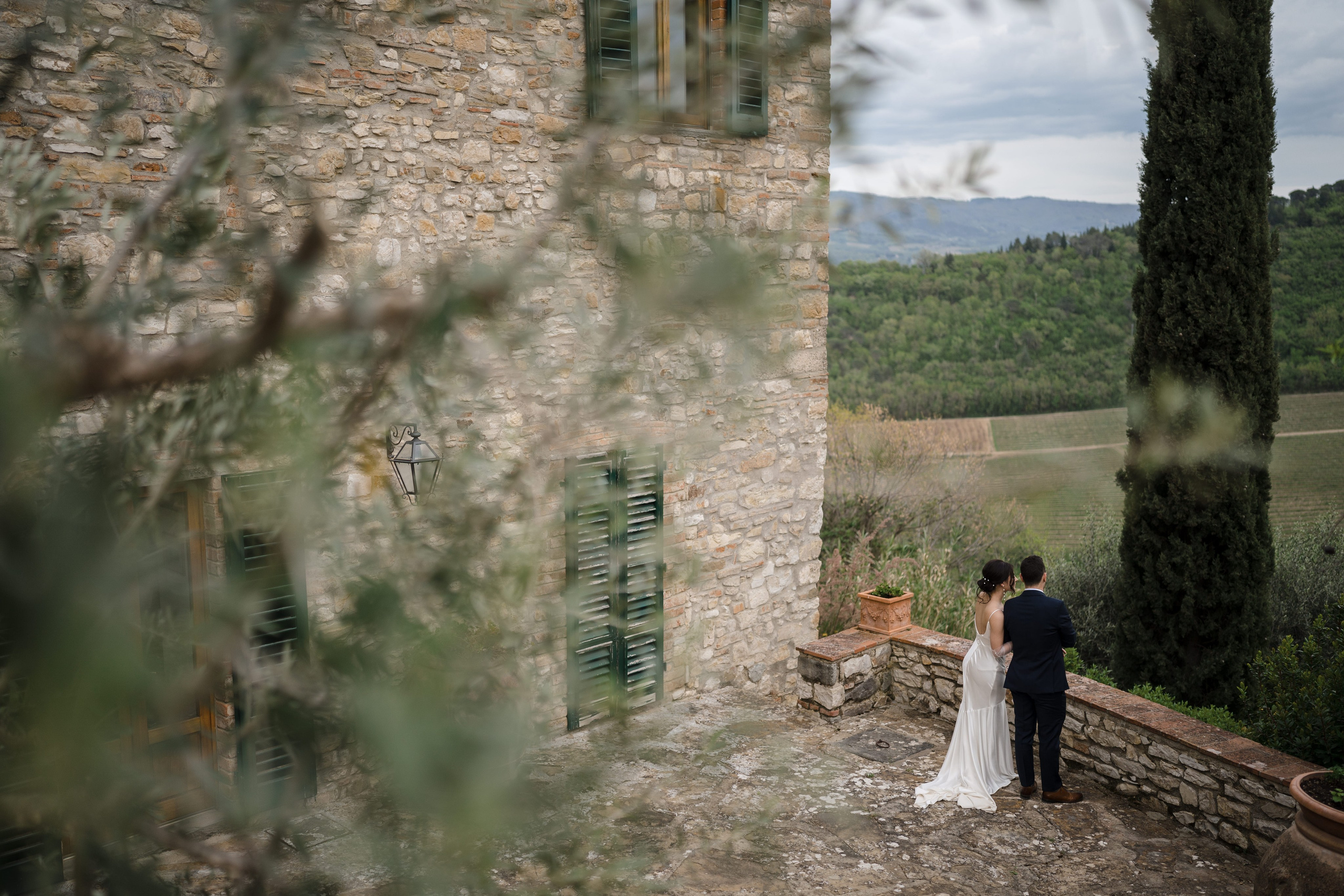 Luxury Destination Wedding in Tuscany | Castello Vicchiomaggio. Lisbon Wedding Photographer | Timeless Documentary Wedding Photography