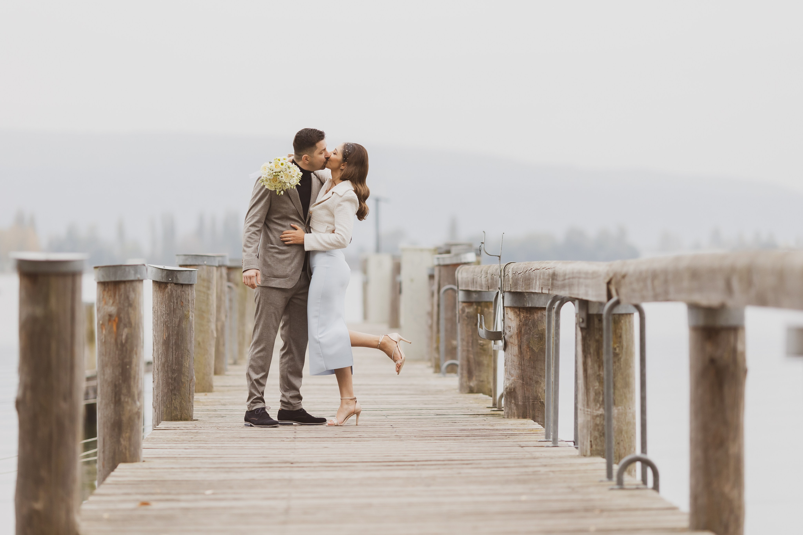 Hochzeitsfotografie Lindenberg, Hochzeitsfotograf Allgäu, Hochzeit Shooting Bayern, Professionelle Hochzeitsfotografie Lindenberg, Brautpaar Fotoshooting Allgäu, Hochzeitsportraits Bayern, Verlobungsfotoshooting Lindenberg, Hochzeitsreportage Allgäu, Brautpaarfotograf Bayern, Hochzeitsbilder Lindenberg