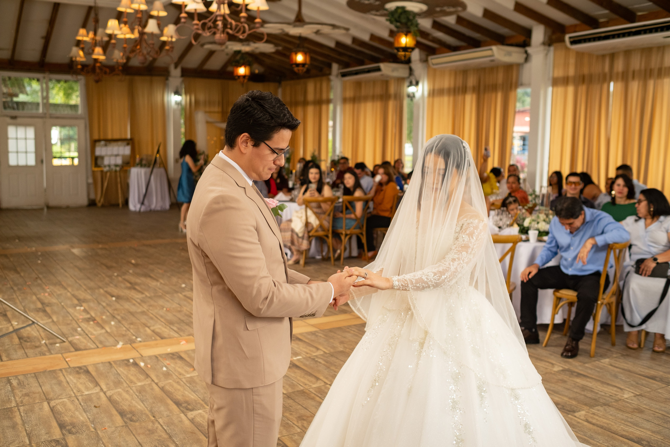 Abi & Gio. Daniel Brand | Fotografía de Bodas y Comercial en Honduras