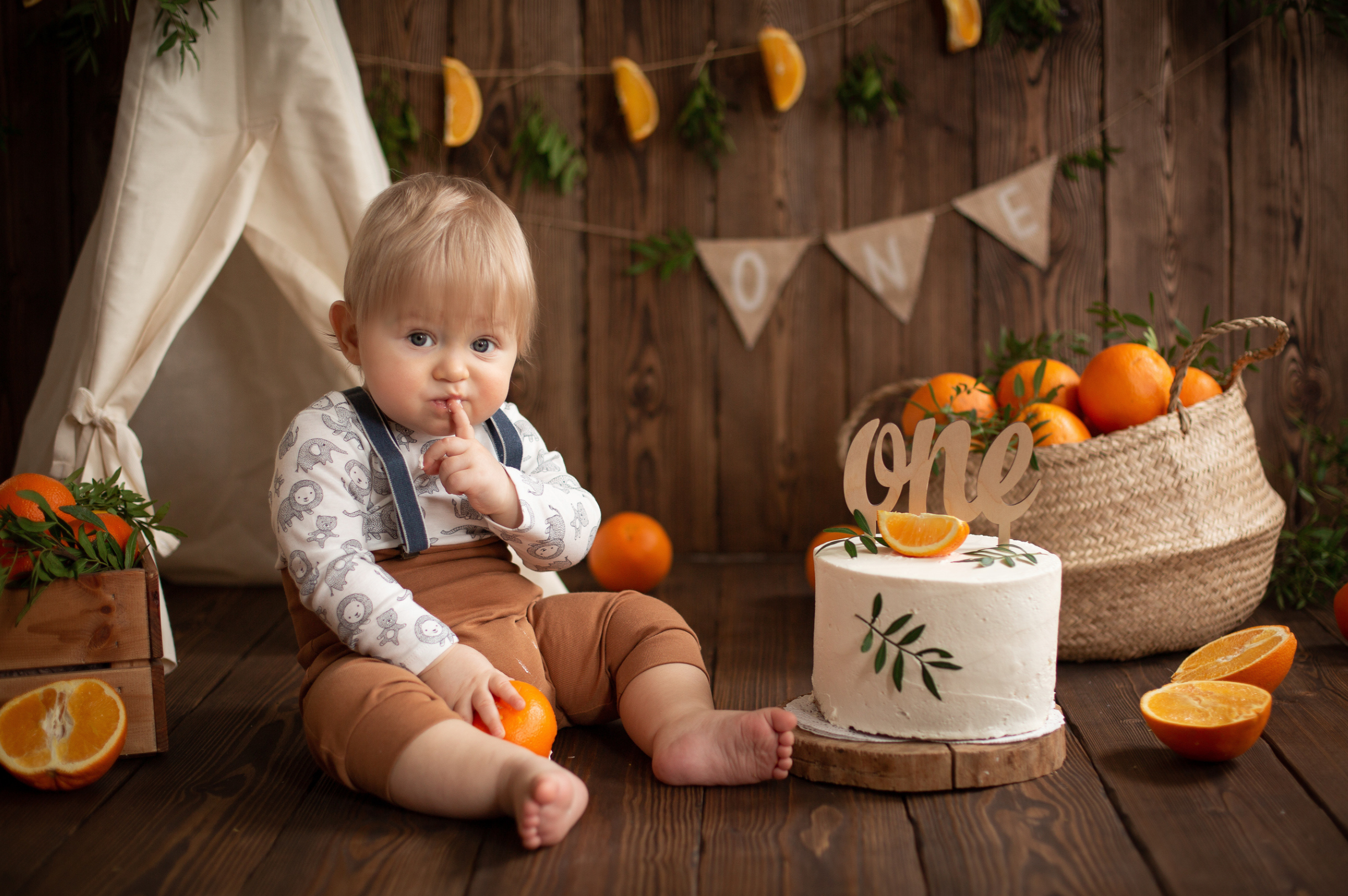Baby Photographer in Essex | First Year Milestone Portraits by Irene Chaikeen. Irene Chaikeen | Maternity and newborn photoshoot in Essex/London